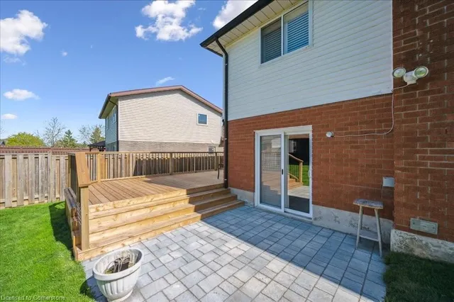 Additional property image - 11 Stonehenge Pl