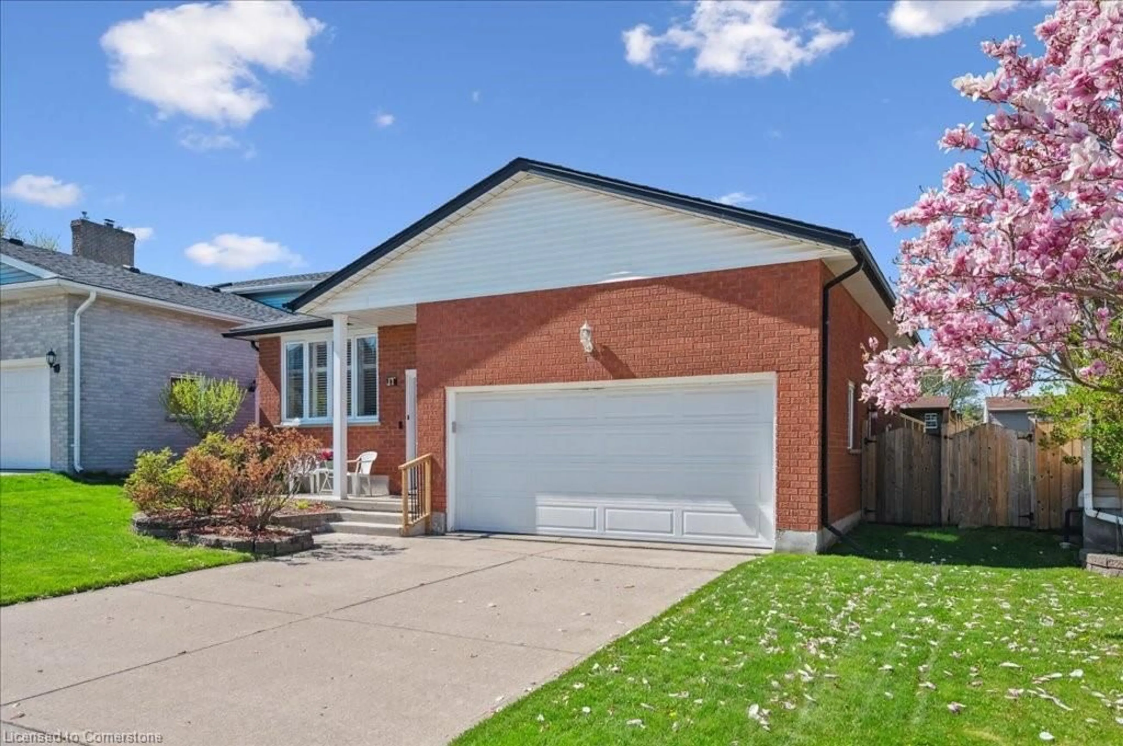 Home with brick exterior material, street for 11 Stonehenge Pl, Kitchener Ontario N2N 2M8