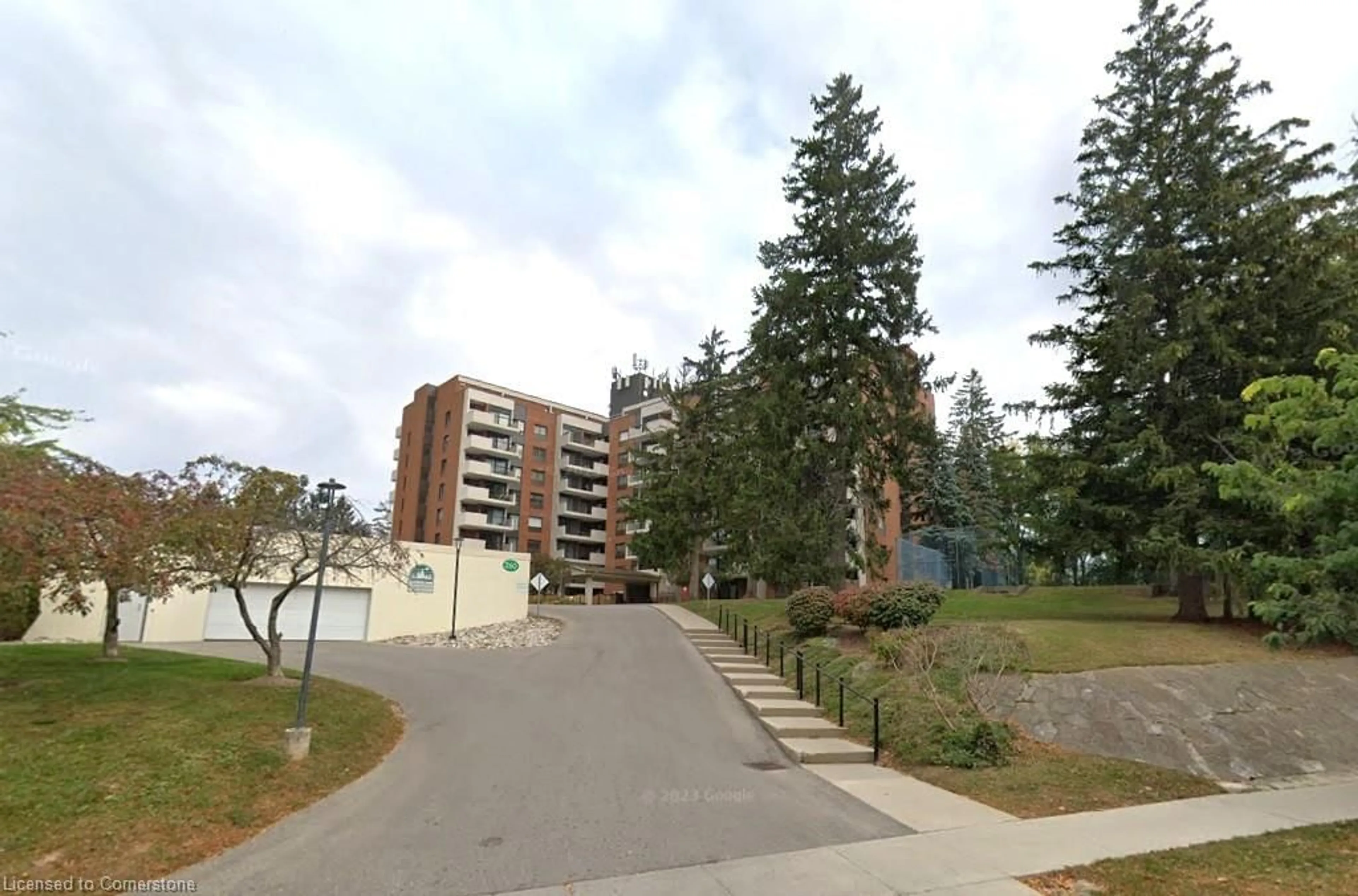 Blurry image for 260 Sheldon Ave #508, Kitchener Ontario N2H 6P2