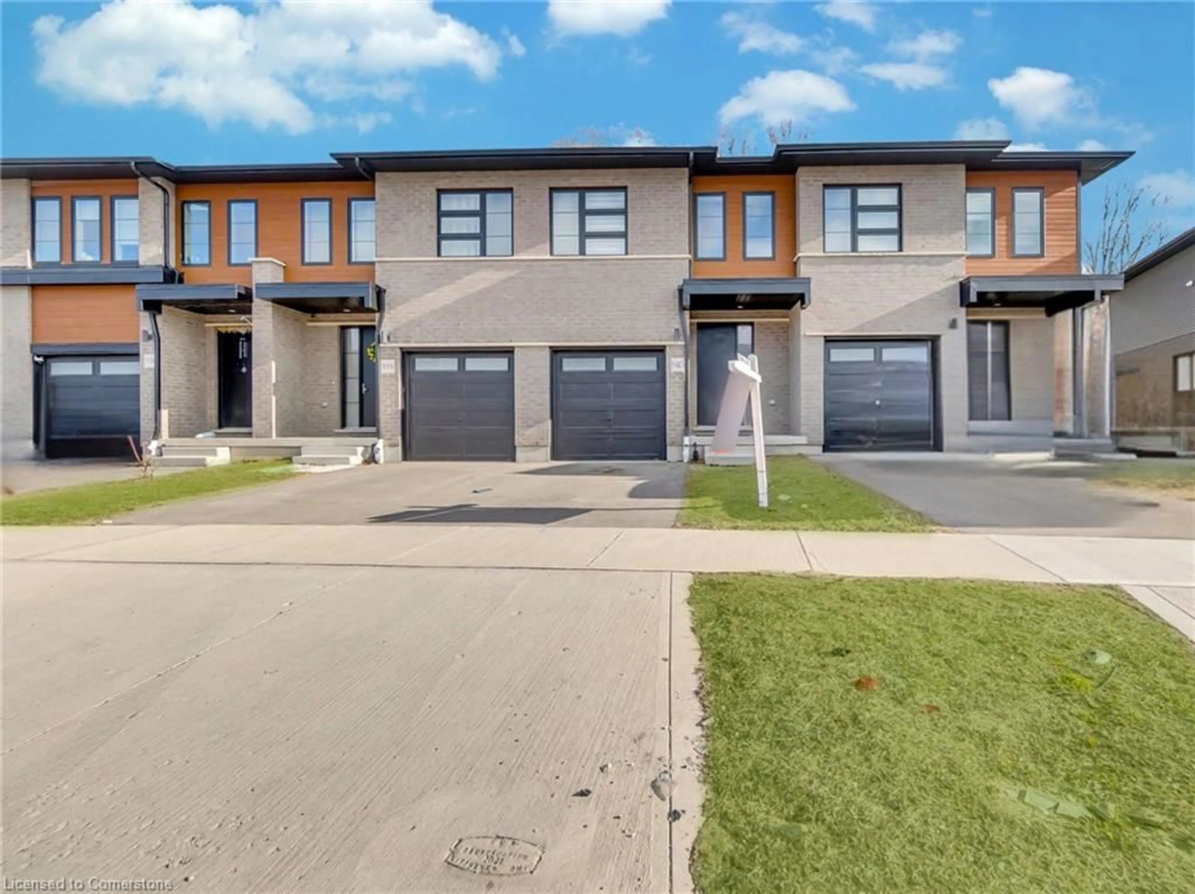 Unknown for 940 Robert Ferrie Dr, Kitchener Ontario N2R 0P9