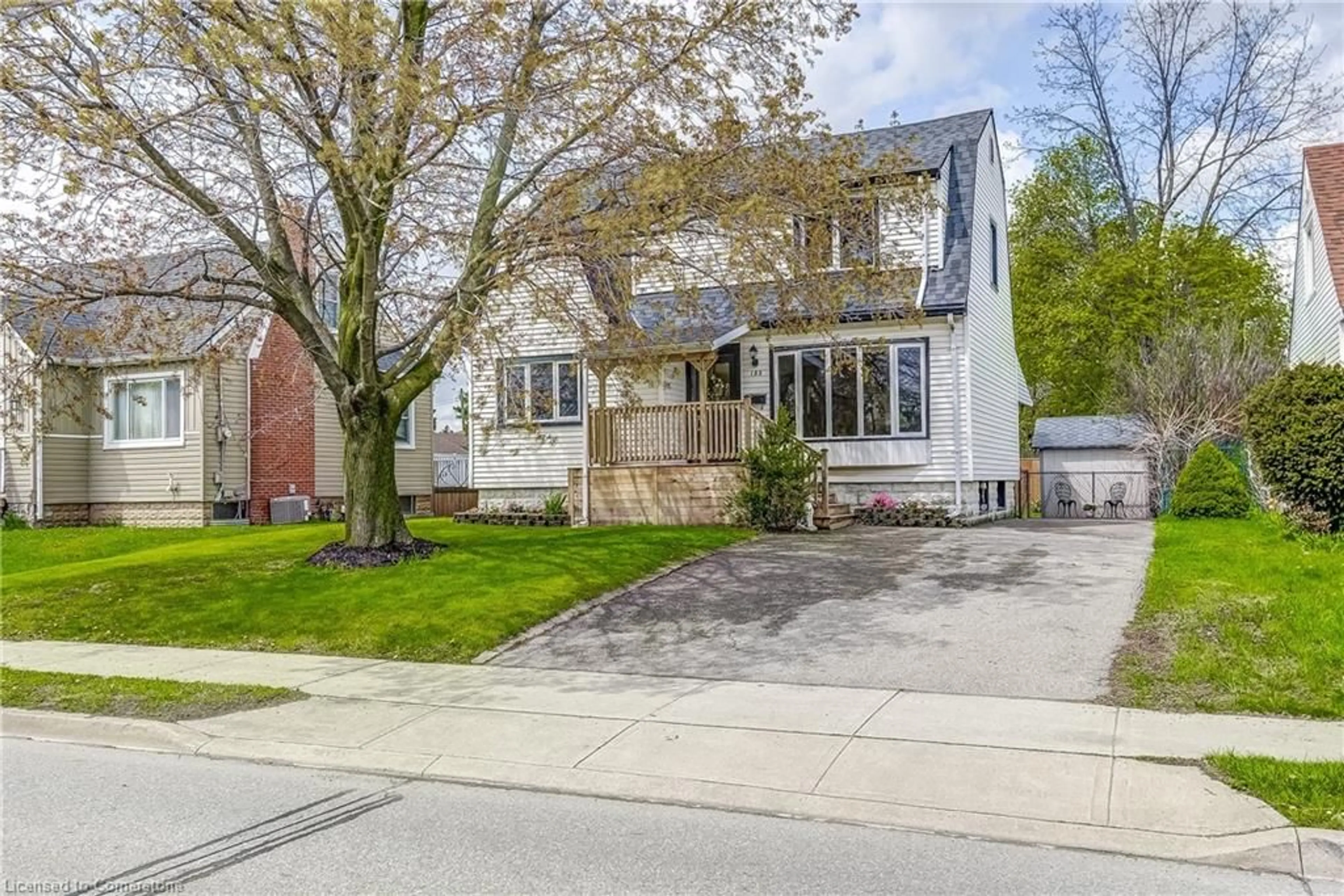 Home with brick exterior material, street for 183 Nash Rd, Hamilton Ontario L8H 2P8