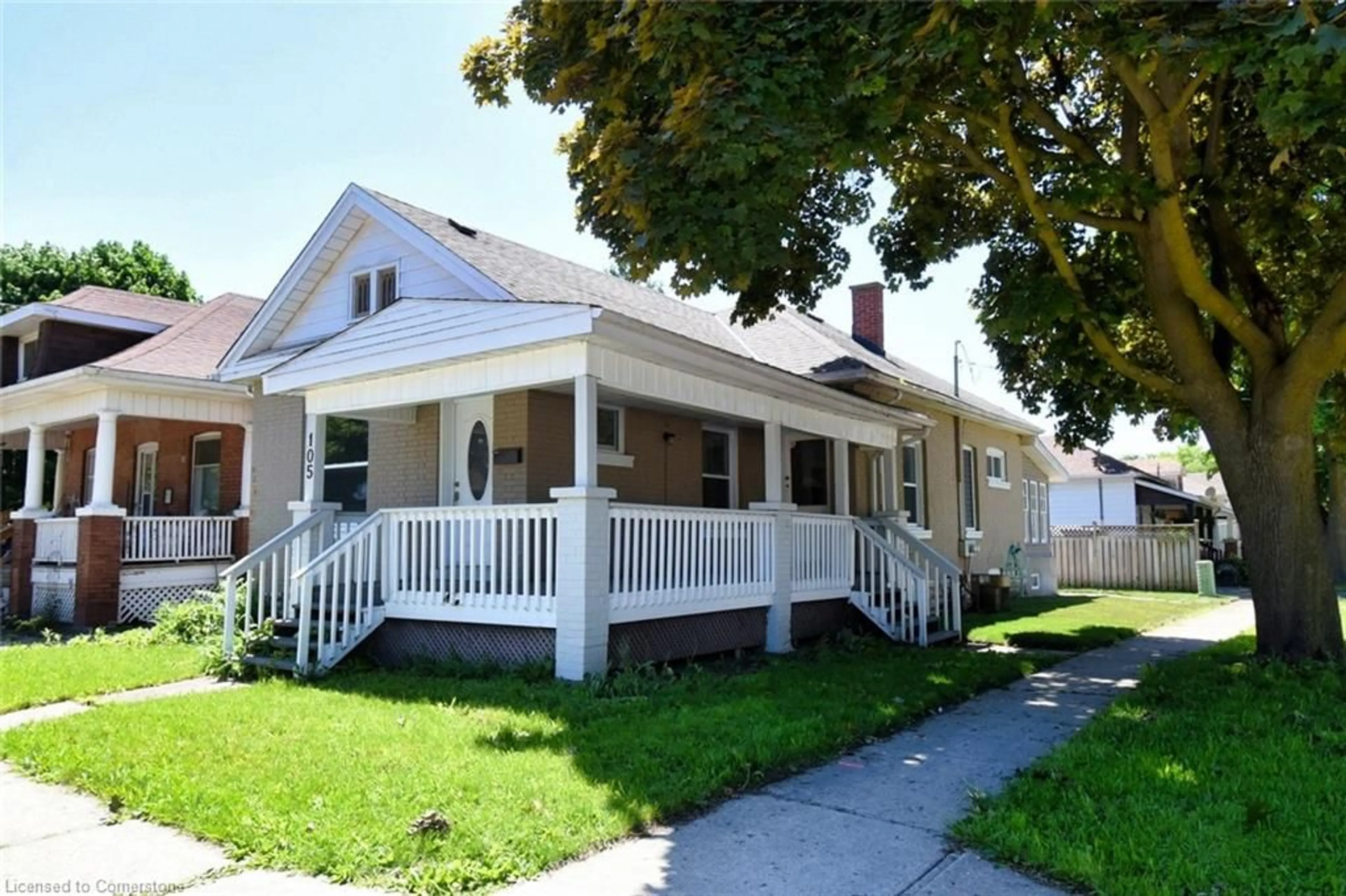 Home with vinyl exterior material, street for 105 Catharine Ave, Brantford Ontario N3T 1Y1