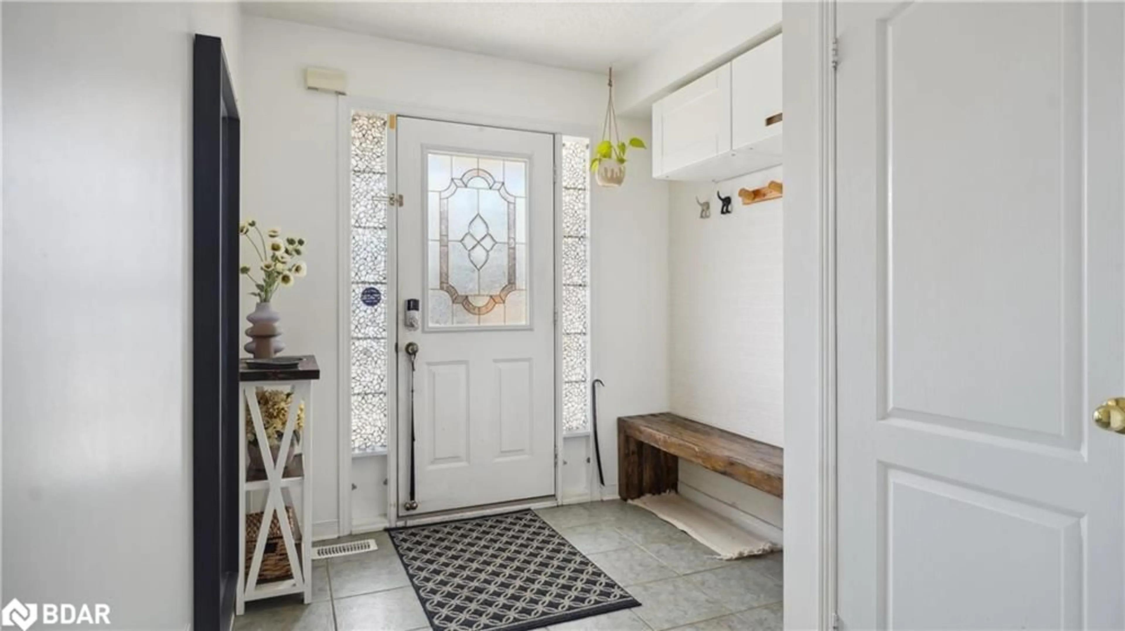 Indoor entryway for 6399 Spinnaker Cir #69, Mississauga Ontario L5W 1Z4