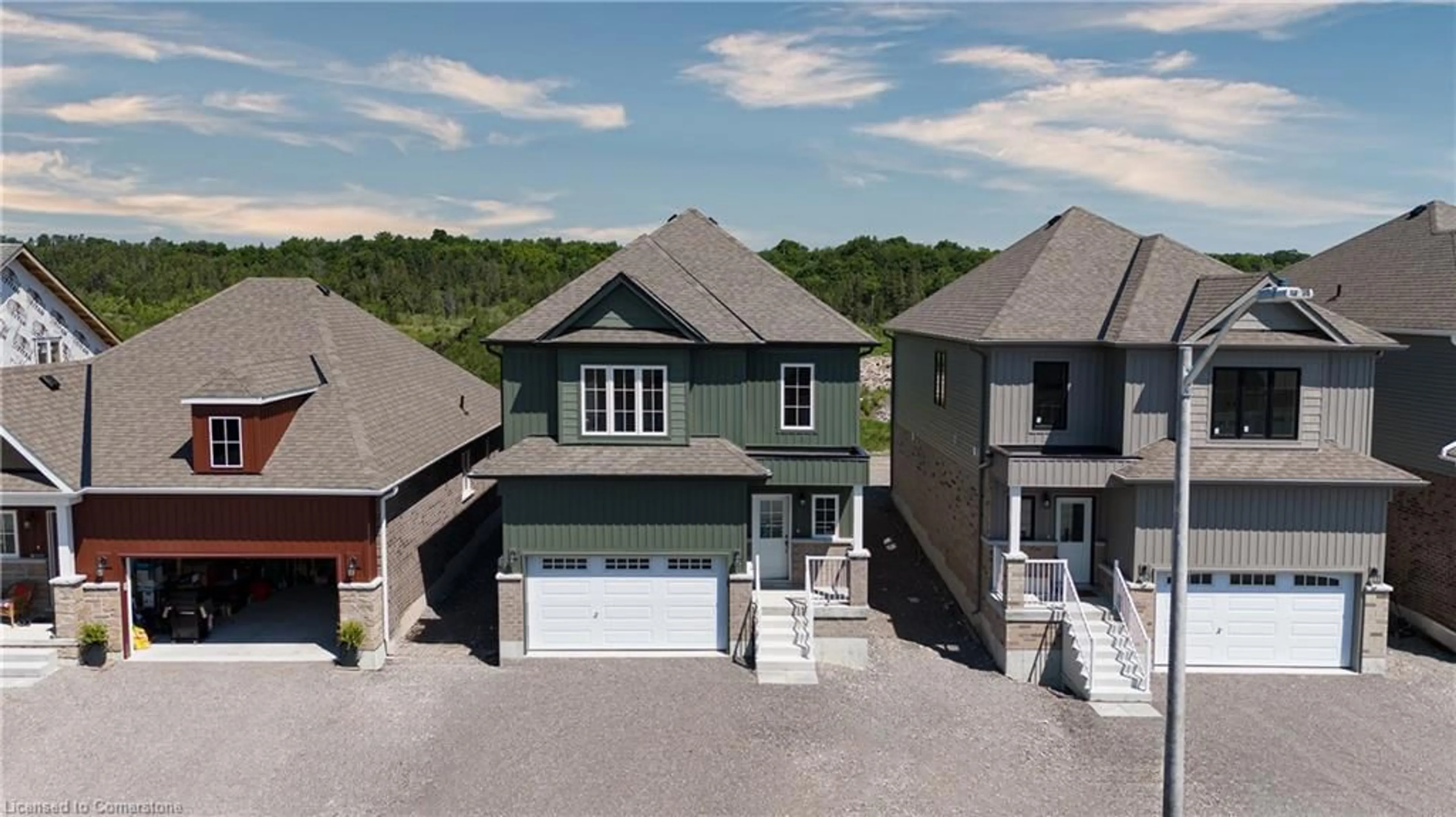 A pic from outside/outdoor area/front of a property/back of a property/a pic from drone, street for 32 Hillcroft Way, Bobcaygeon Ontario K0M 1A0