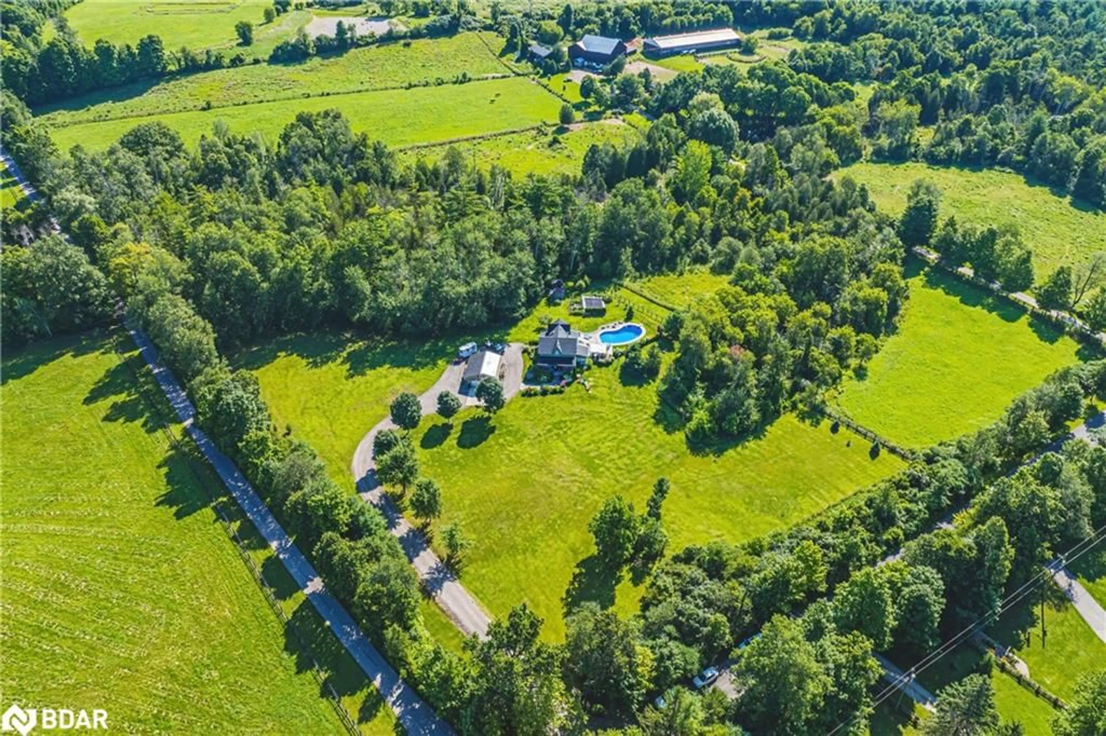 A pic from outside/outdoor area/front of a property/back of a property/a pic from drone, unknown for 8305 Canyon Rd, Campbellville Ontario L0P 1B0