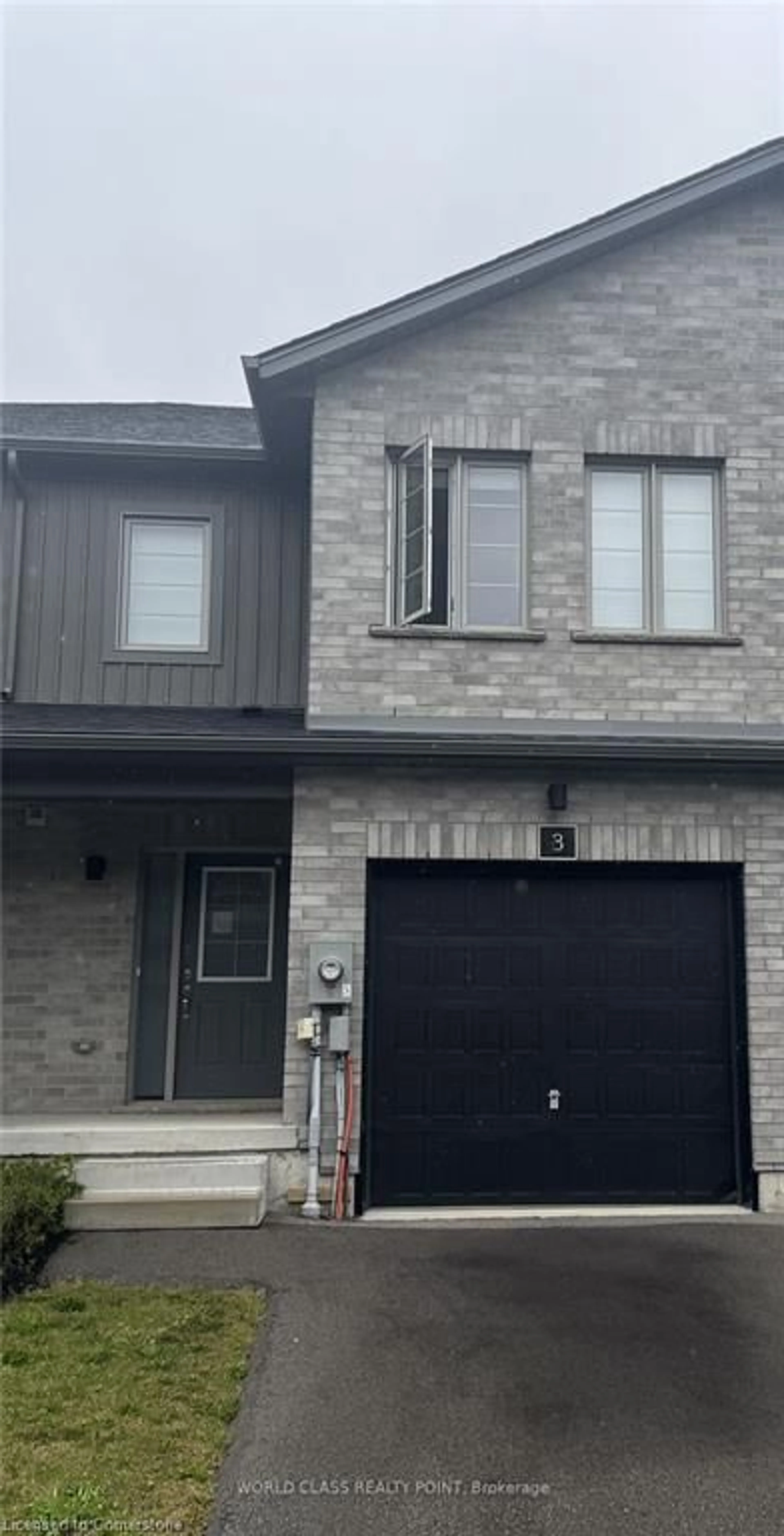 Home with brick exterior material, street for 160 Simcoe St #3, Simcoe Ontario N3Y 0G6