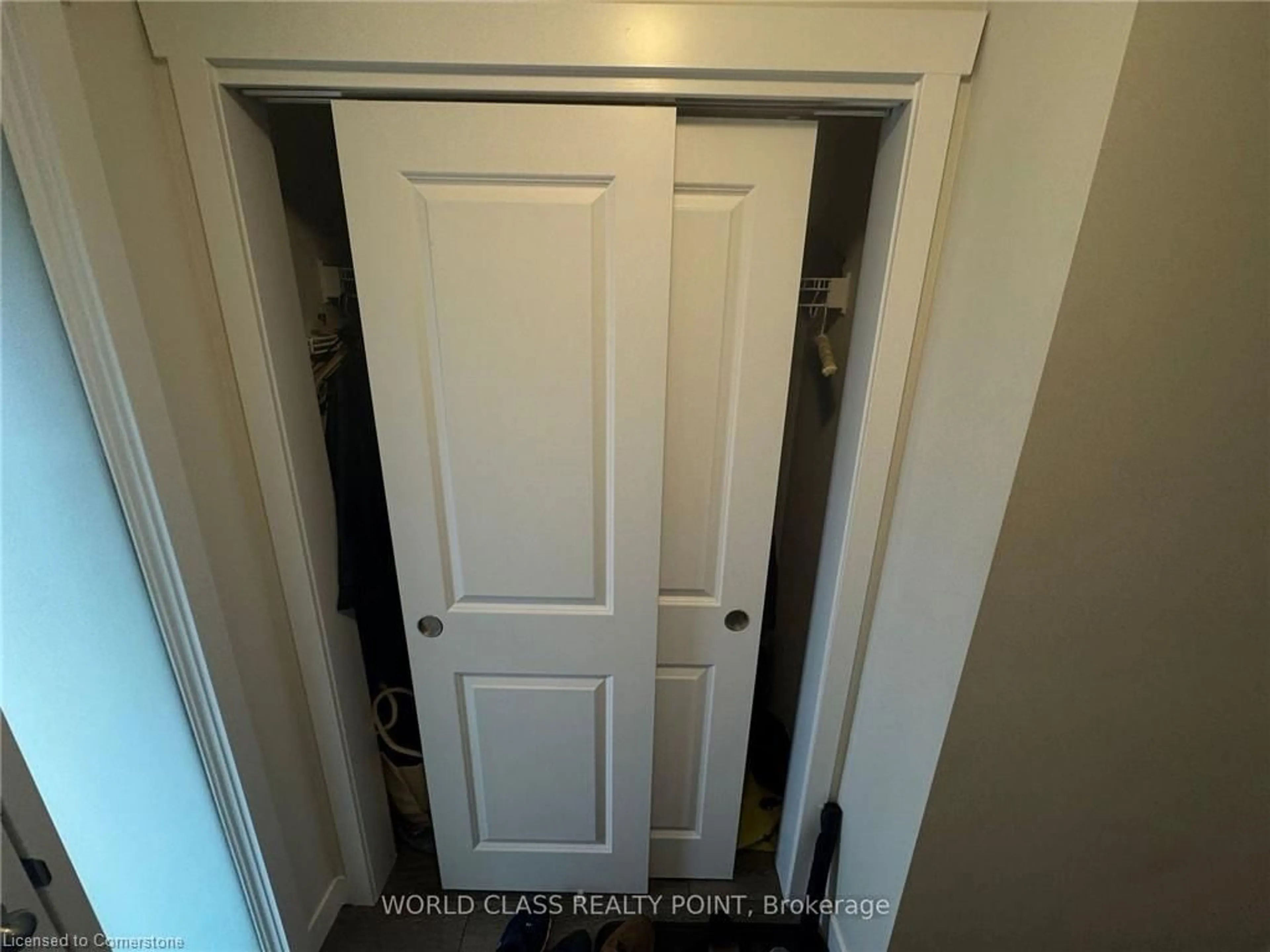 Storage room or clothes room or walk-in closet for 160 Simcoe St #3, Simcoe Ontario N3Y 0G6