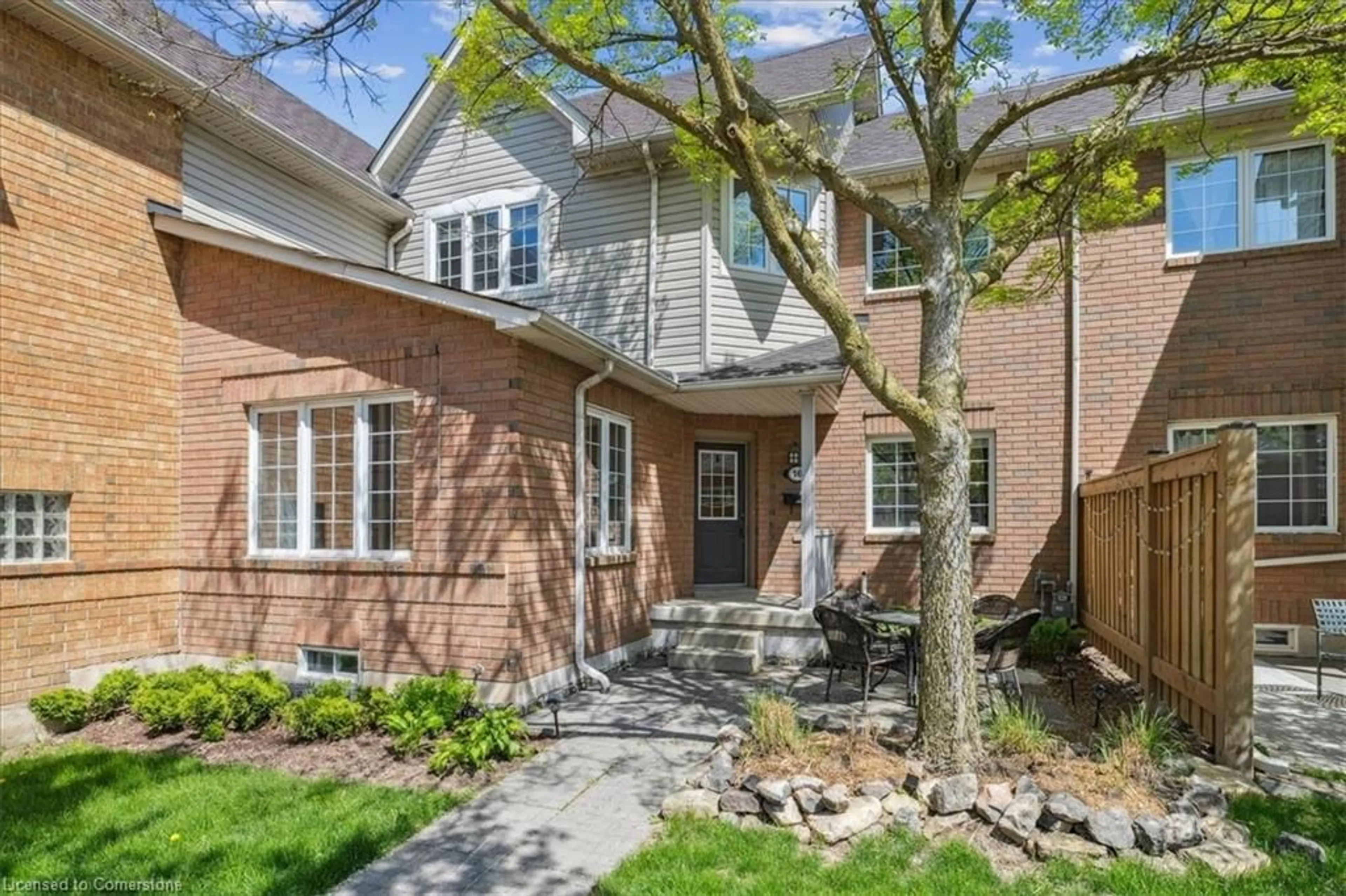 Home with brick exterior material, street for 100 Beddoe Dr #16, Hamilton Ontario L8P 4Z2