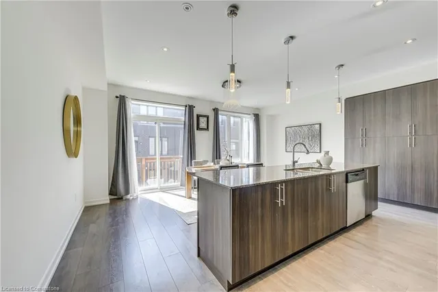 Additional property image - 301 Squire Crescent Cres