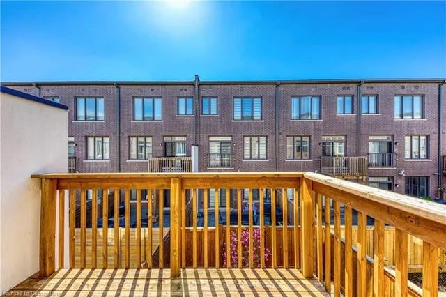 Additional property image - 301 Squire Crescent Cres