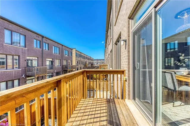 Additional property image - 301 Squire Crescent Cres
