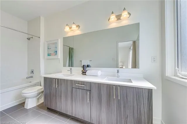 Additional property image - 301 Squire Crescent Cres
