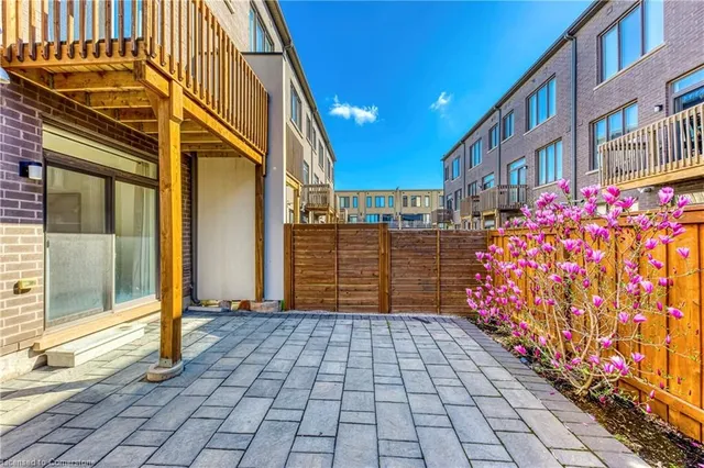Additional property image - 301 Squire Crescent Cres