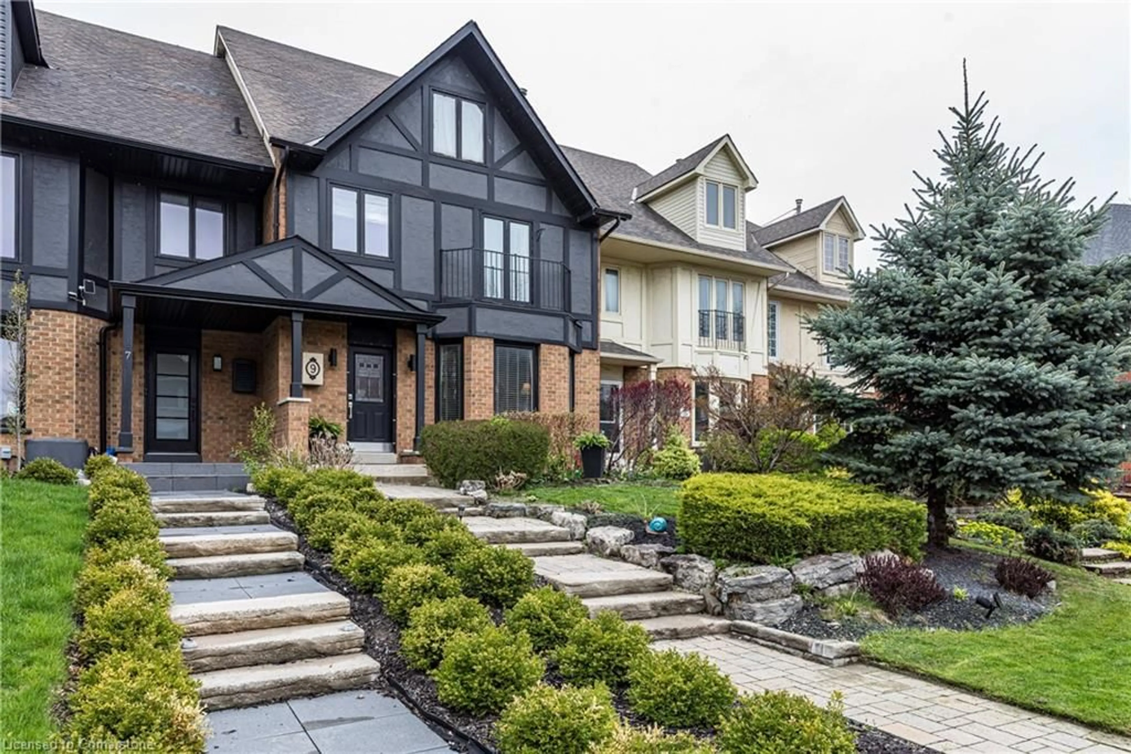 Home with brick exterior material, street for 9 Harbour Dr, Stoney Creek Ontario L8E 4Z4
