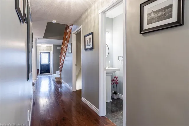 Additional property image - 9 Harbour Dr