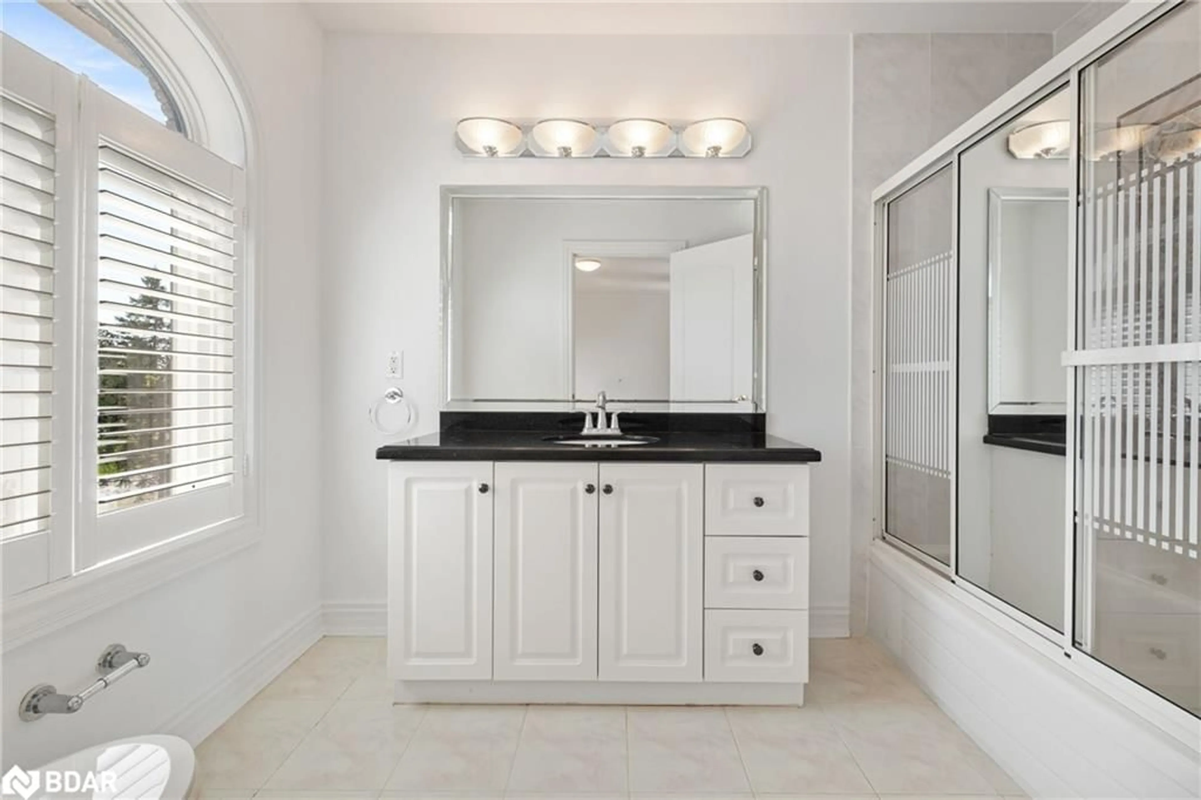 Contemporary bathroom, ceramic/tile floor for 19 Logan Crt, Stouffville Ontario L4A 3T6