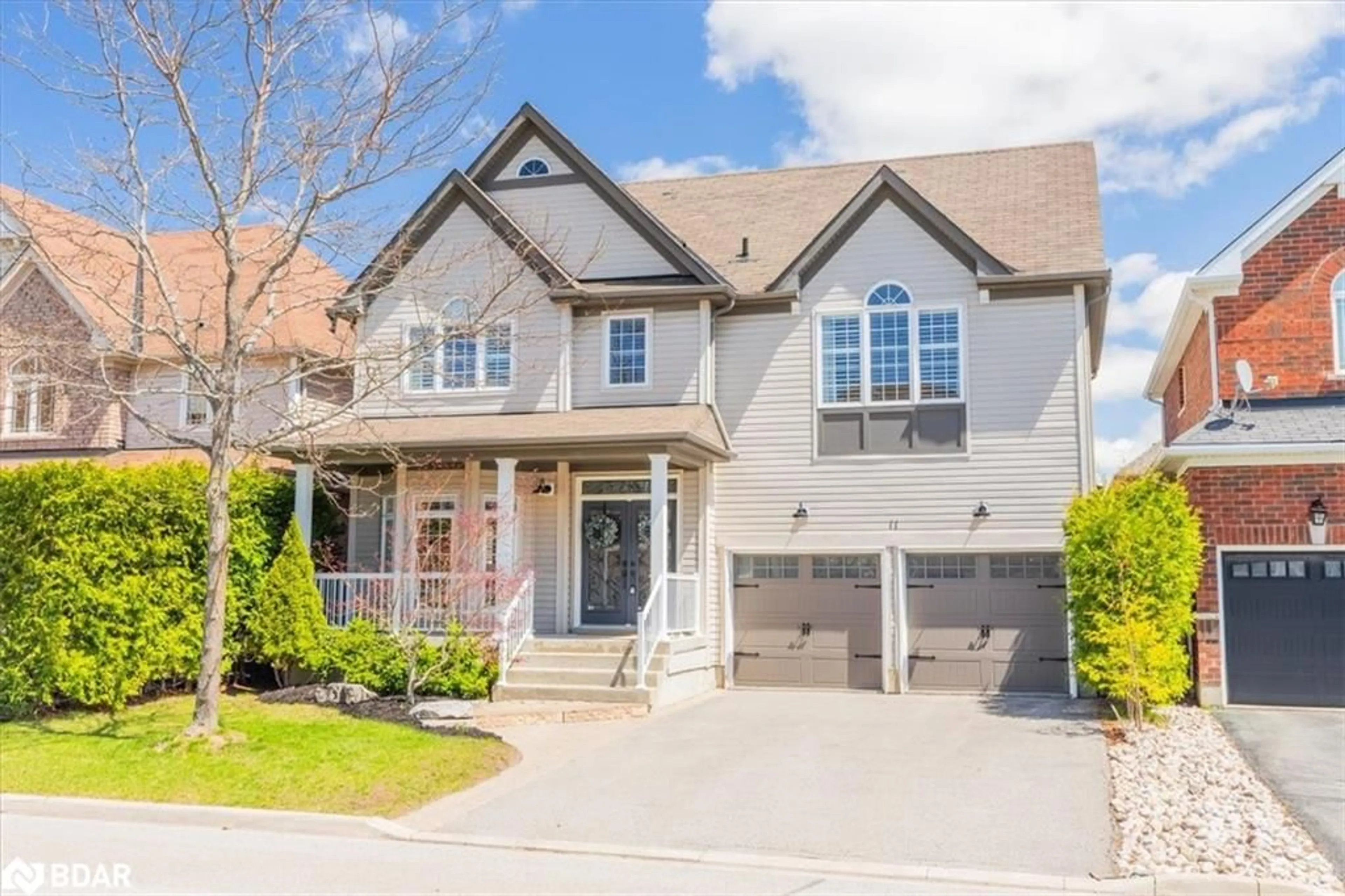 Home with brick exterior material, street for 11 Brookhurst Ave, Keswick Ontario L4P 0B4