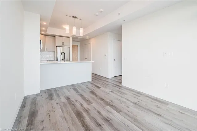 Additional property image - 60 Charles Street West Unit 1104