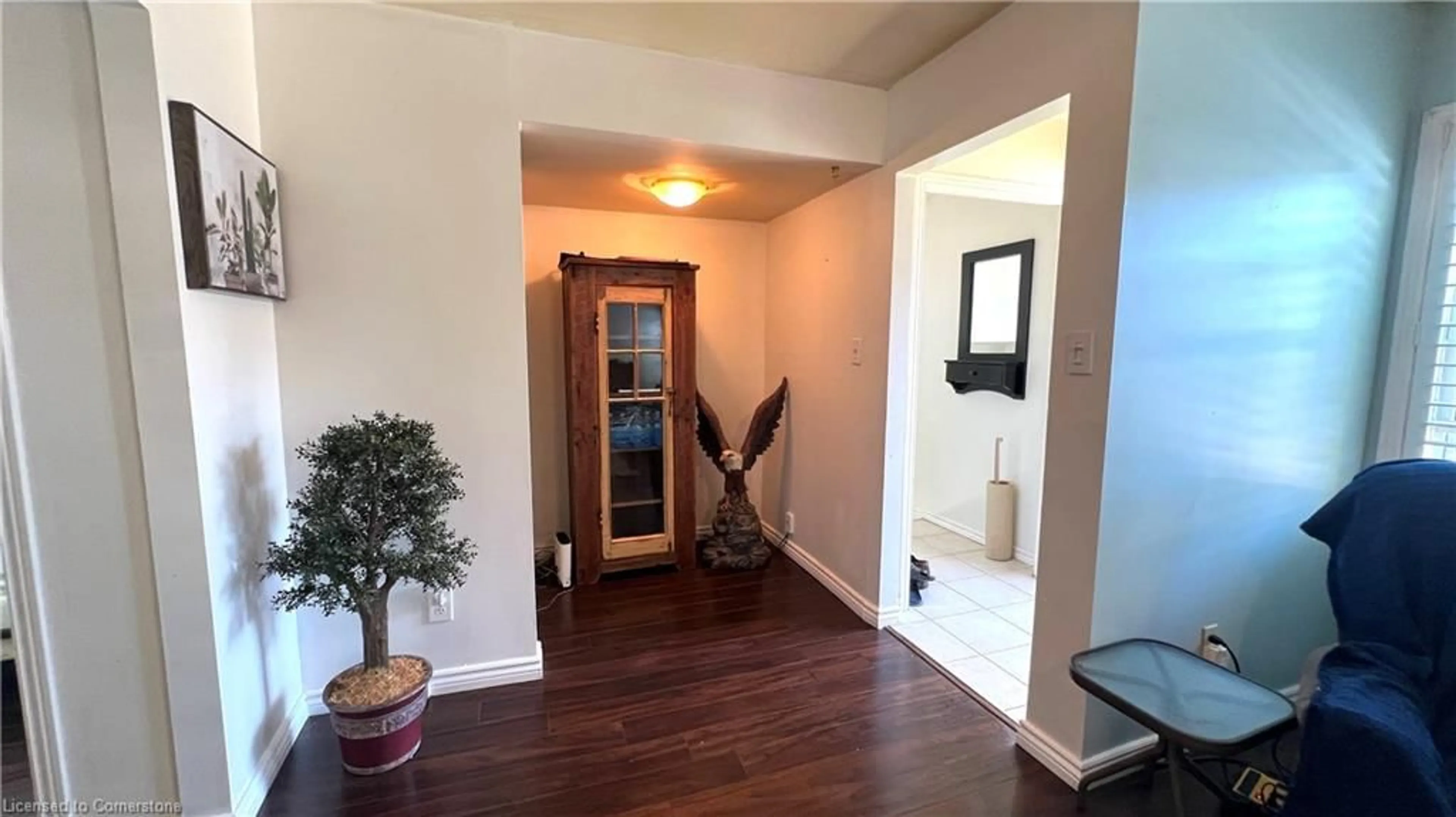 Indoor entryway for 15 Donald Ave, Dundas Ontario L9H 1E9