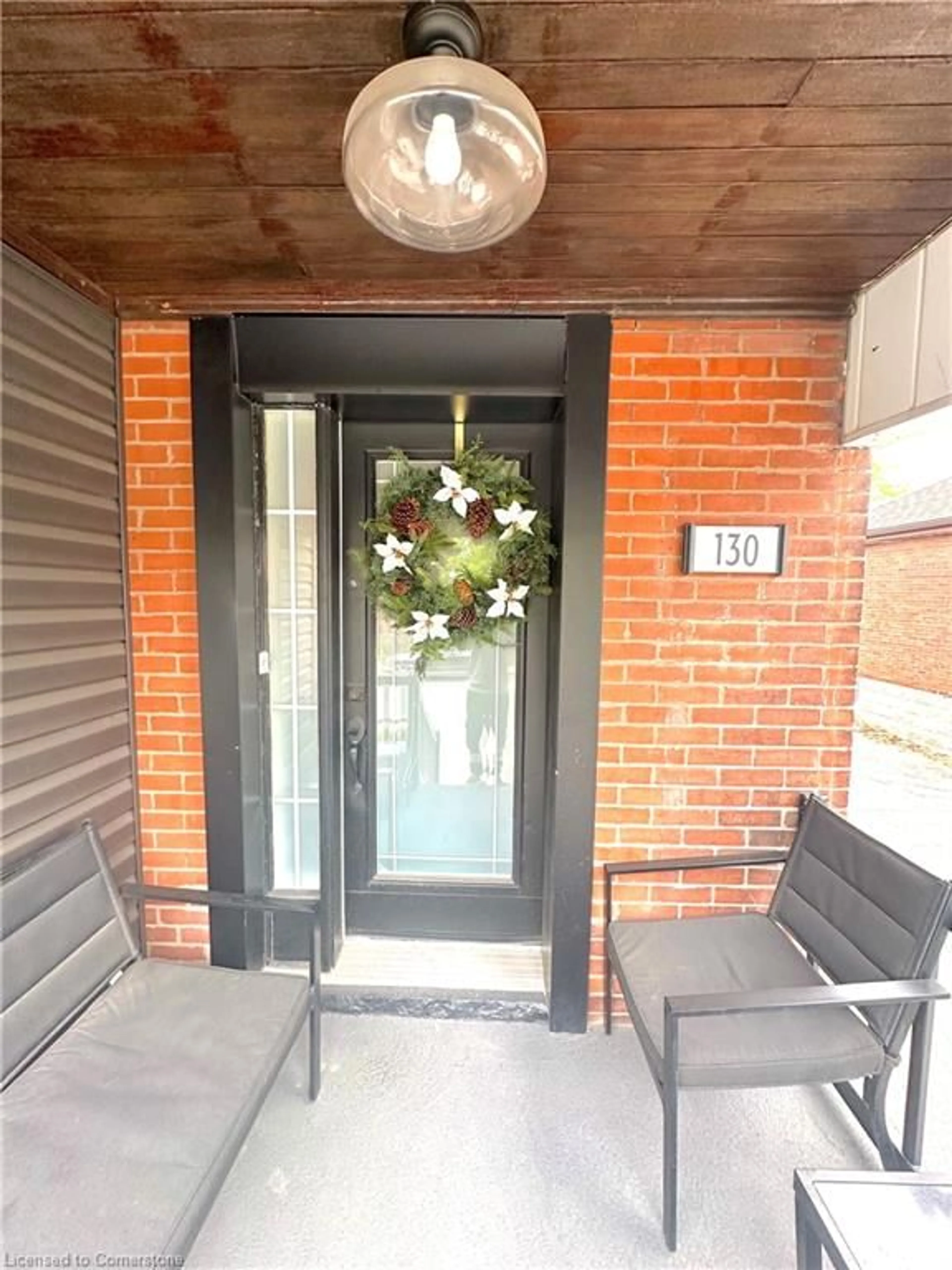 Indoor entryway for 130 Lottridge St, Hamilton Ontario L8L 6V4
