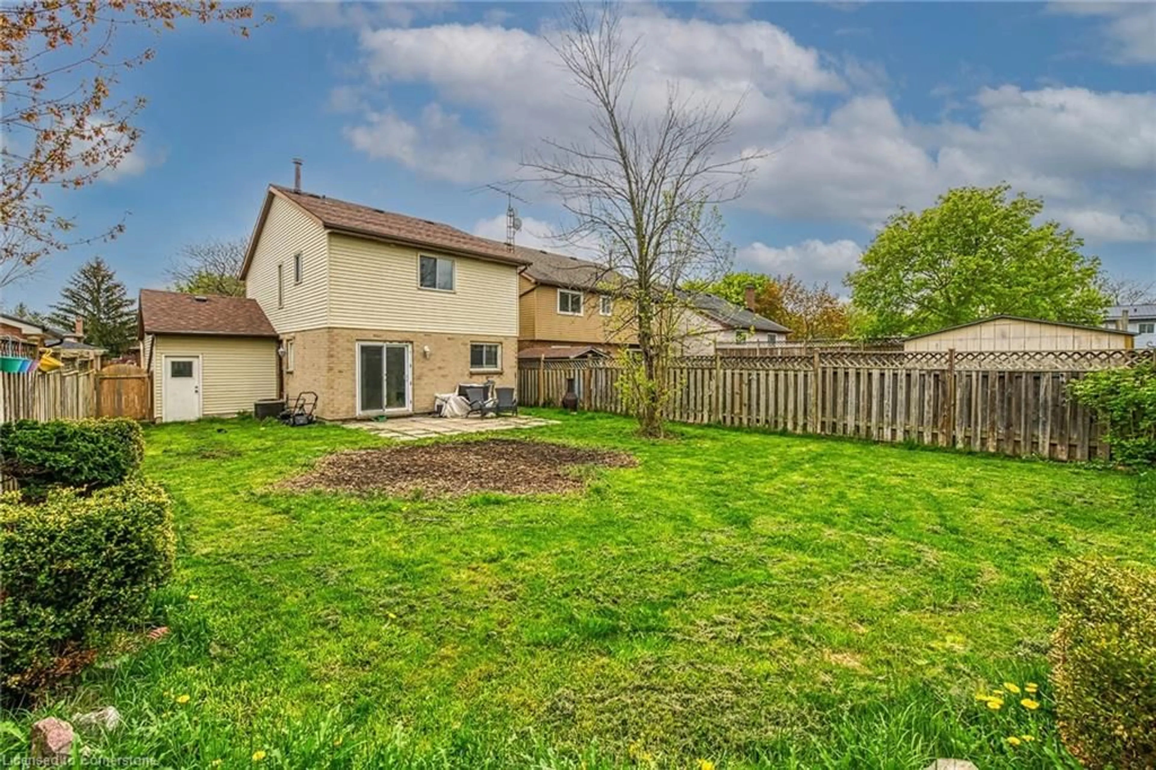 Patio, unknown for 43 Ravine Cres, Townsend Ontario N0A 1S0