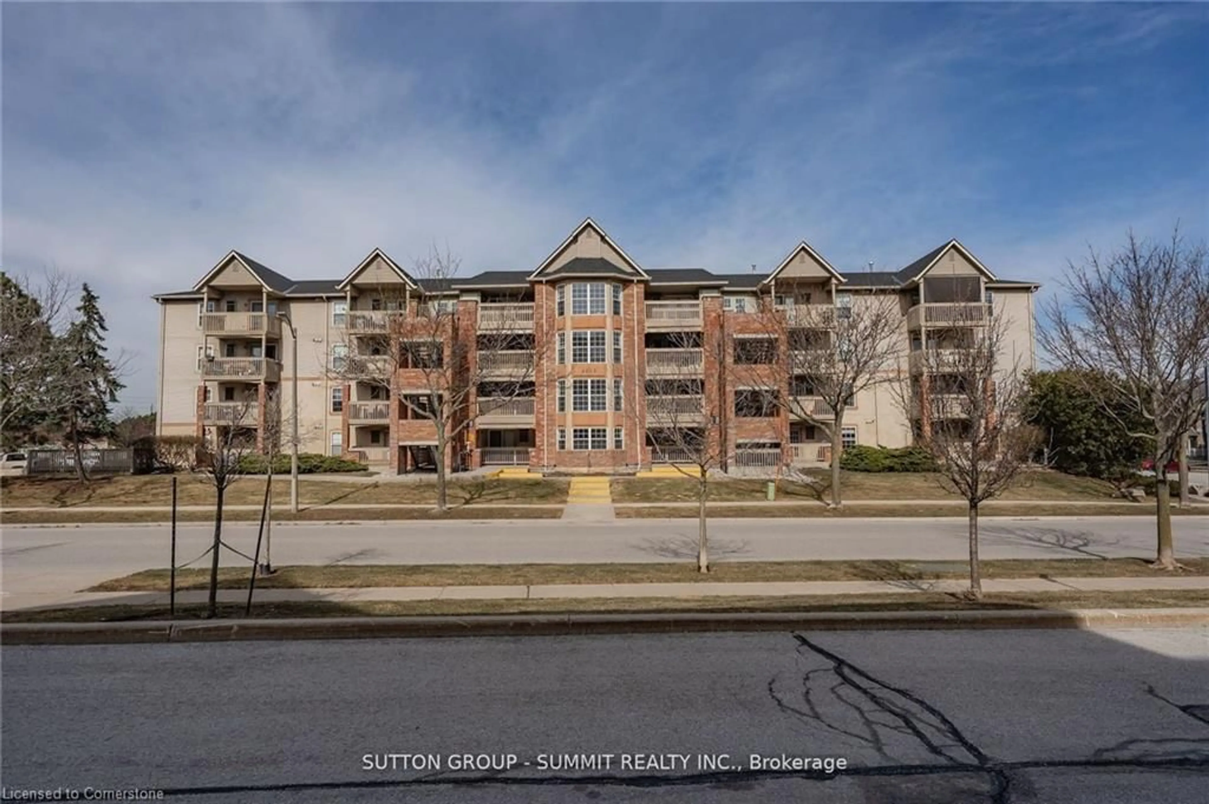 A pic from outside/outdoor area/front of a property/back of a property/a pic from drone, unknown for 4015 Kilmer Dr #406, Burlington Ontario L7M 4M4