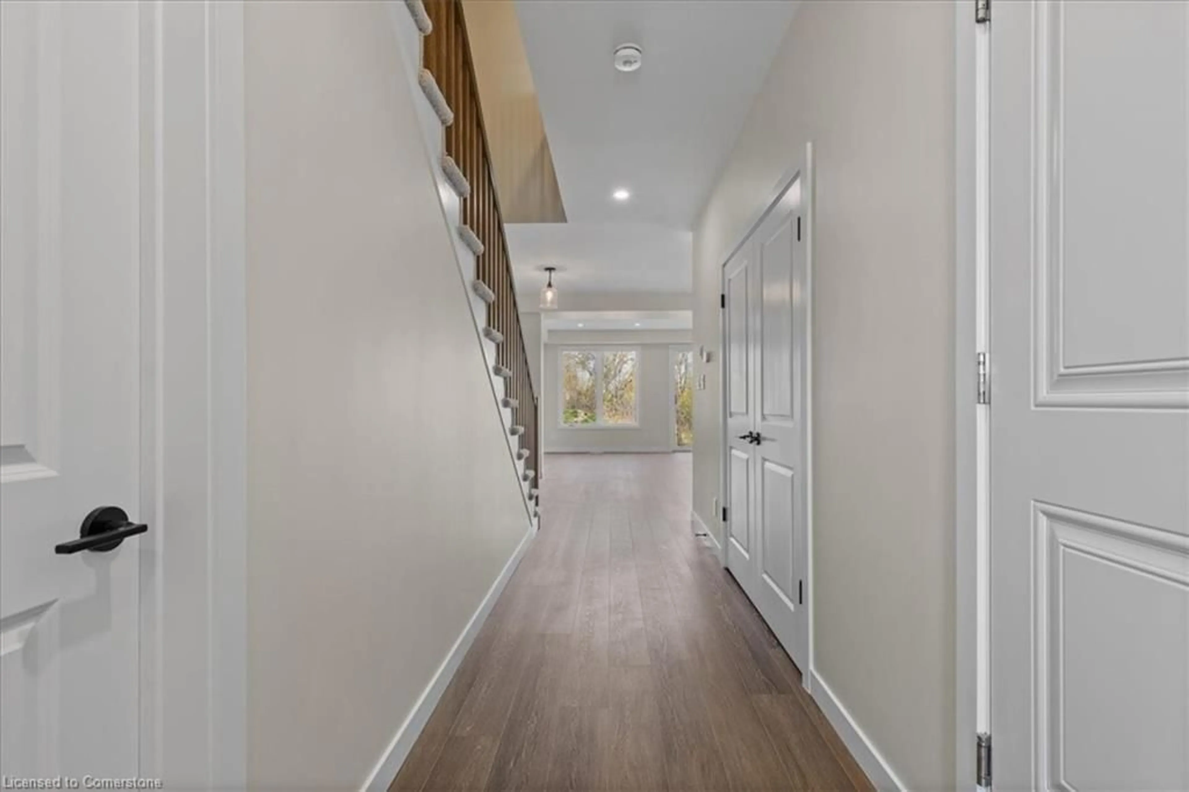 Indoor entryway for 79 Kenton St, Mitchell Ontario N0K 1N0