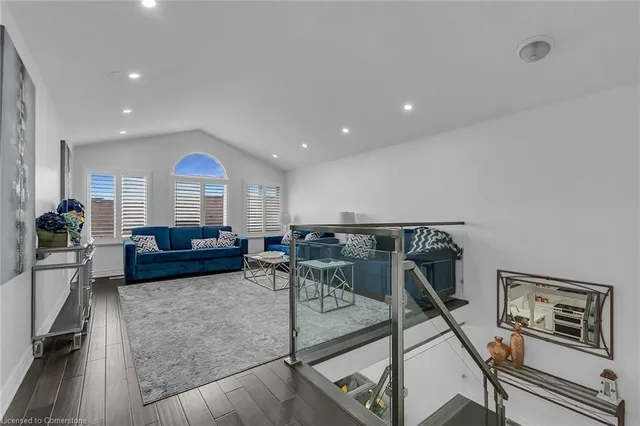 Additional property image - 956 Banffshire Crt