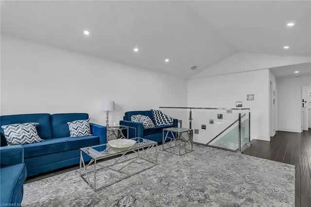 Additional property image - 956 Banffshire Crt