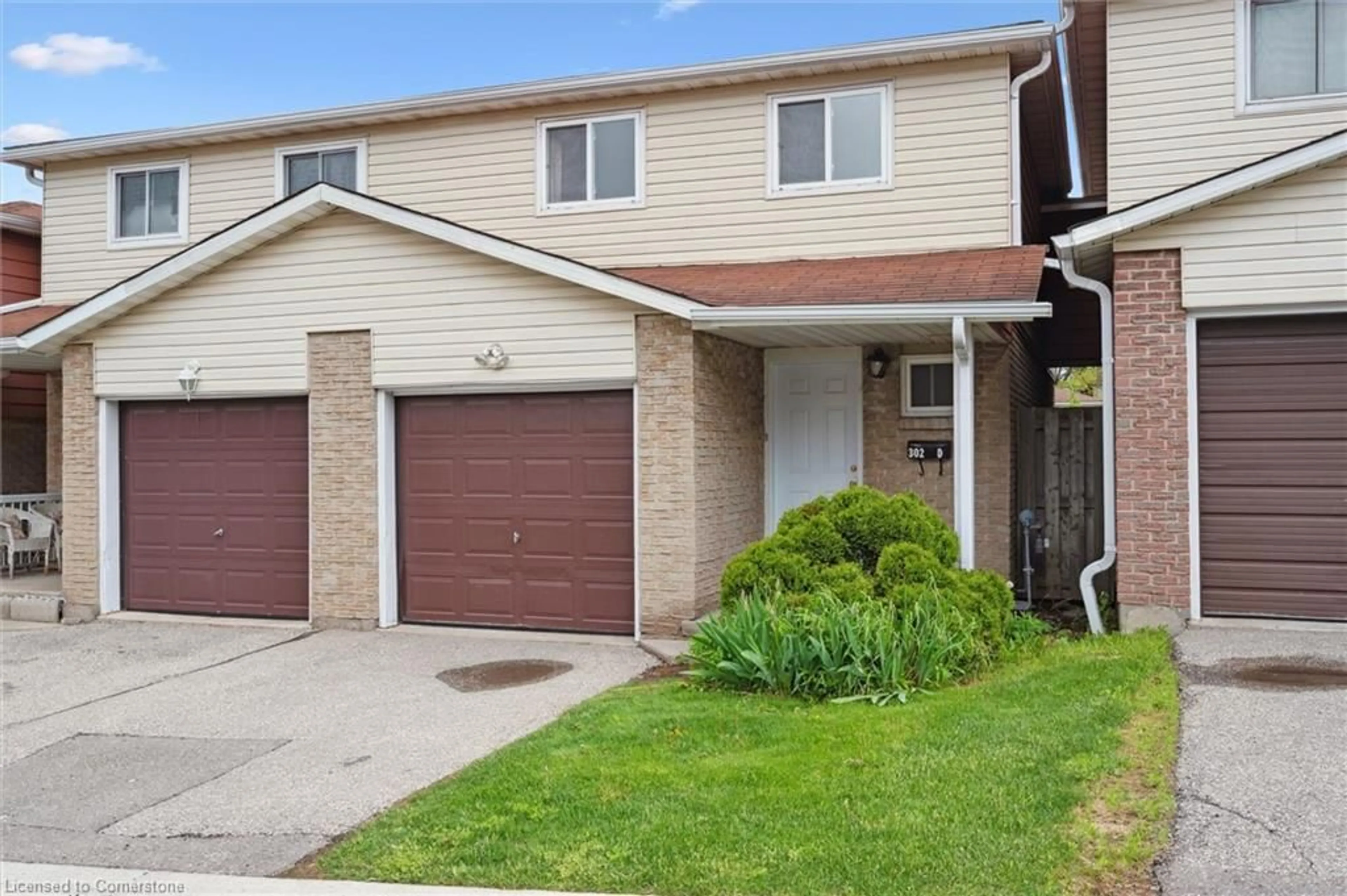 Home with brick exterior material, street for 302 Bluevale St #D, Waterloo Ontario N2J 4G3