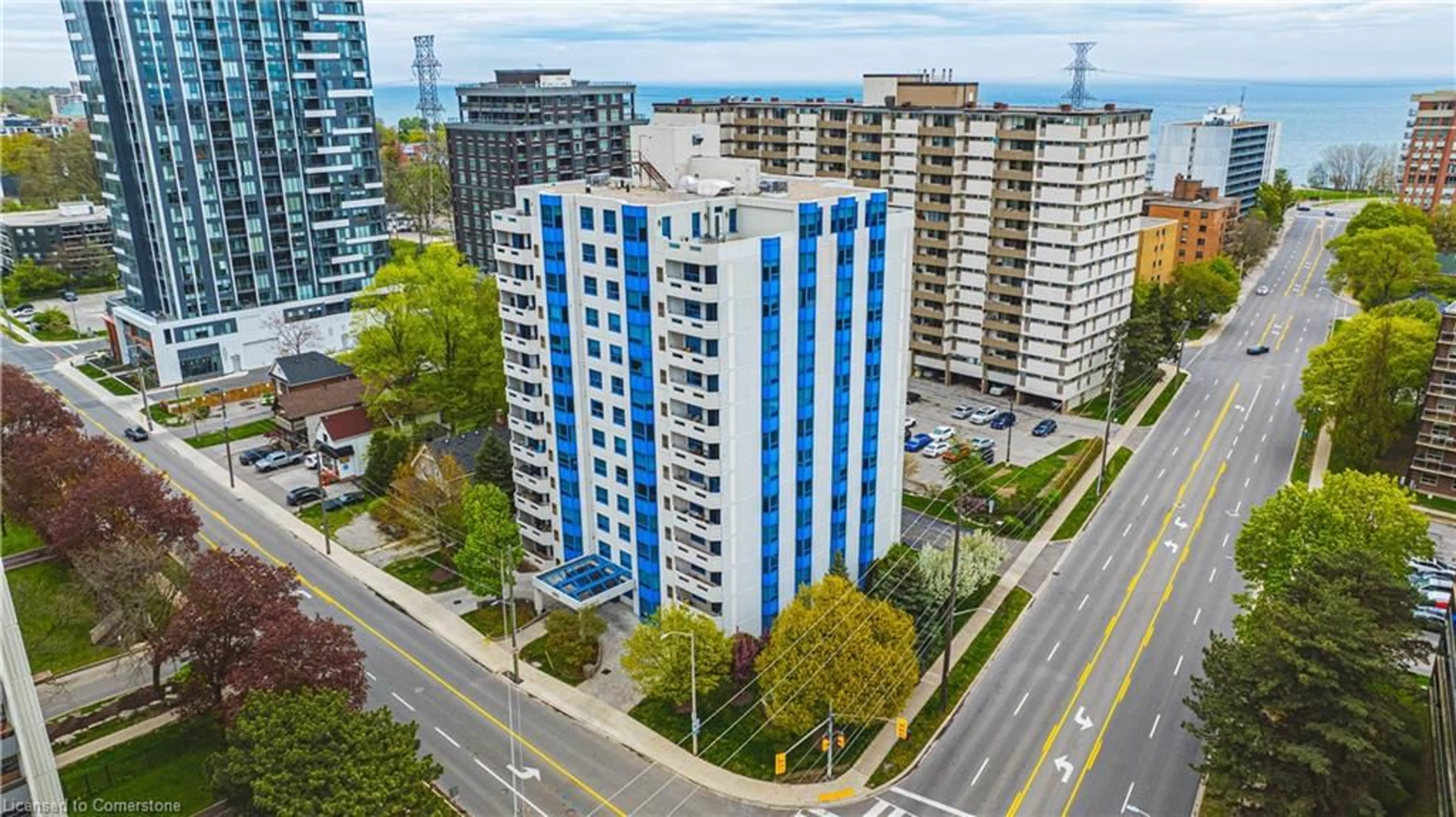 A pic from outside/outdoor area/front of a property/back of a property/a pic from drone, city buildings view from balcony for 1272 Ontario St #503, Burlington Ontario L7S 2L8