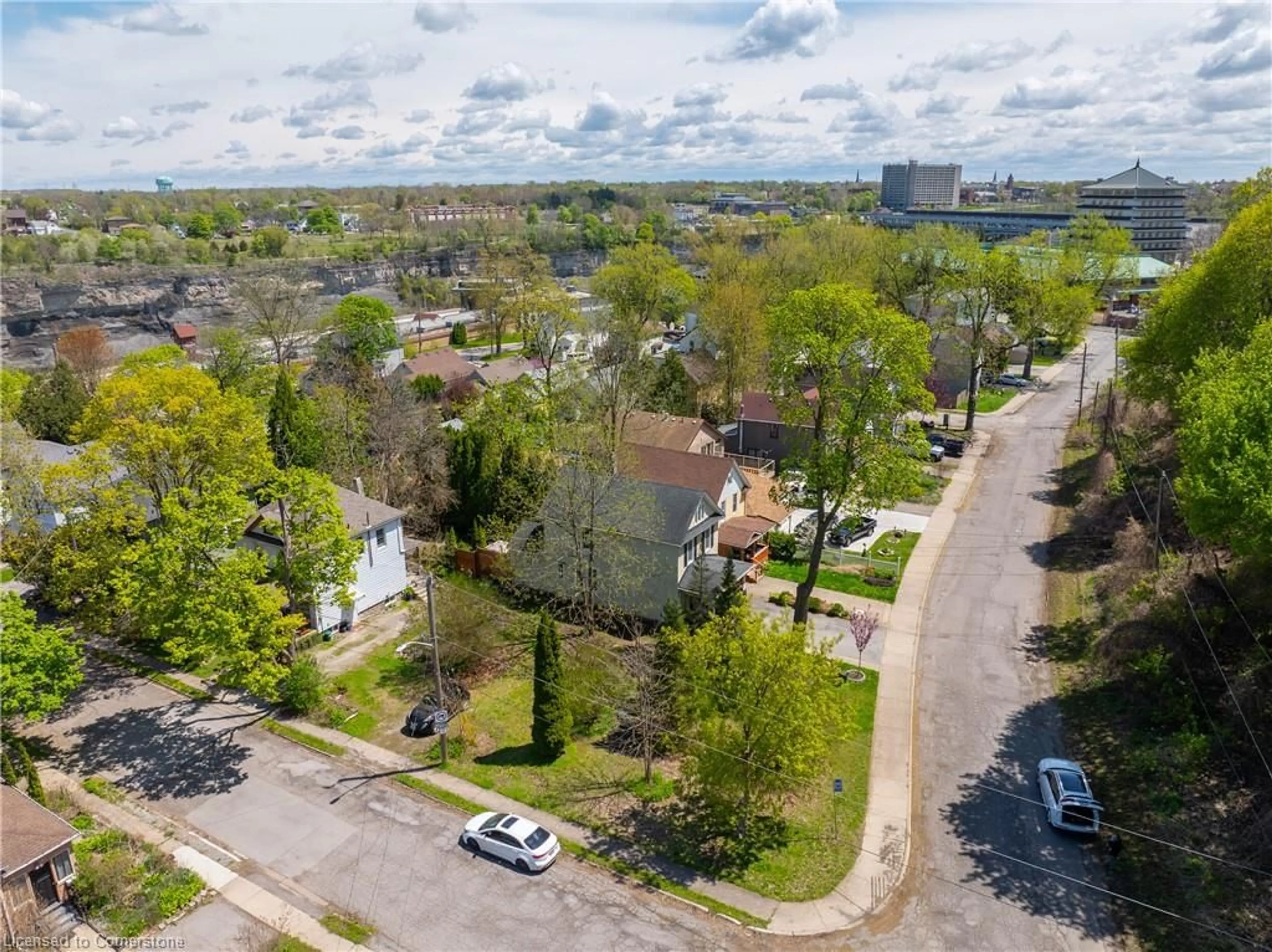 A pic from outside/outdoor area/front of a property/back of a property/a pic from drone, street for LOT 45 Terrace Ave, Niagara Falls Ontario L3C 6R2