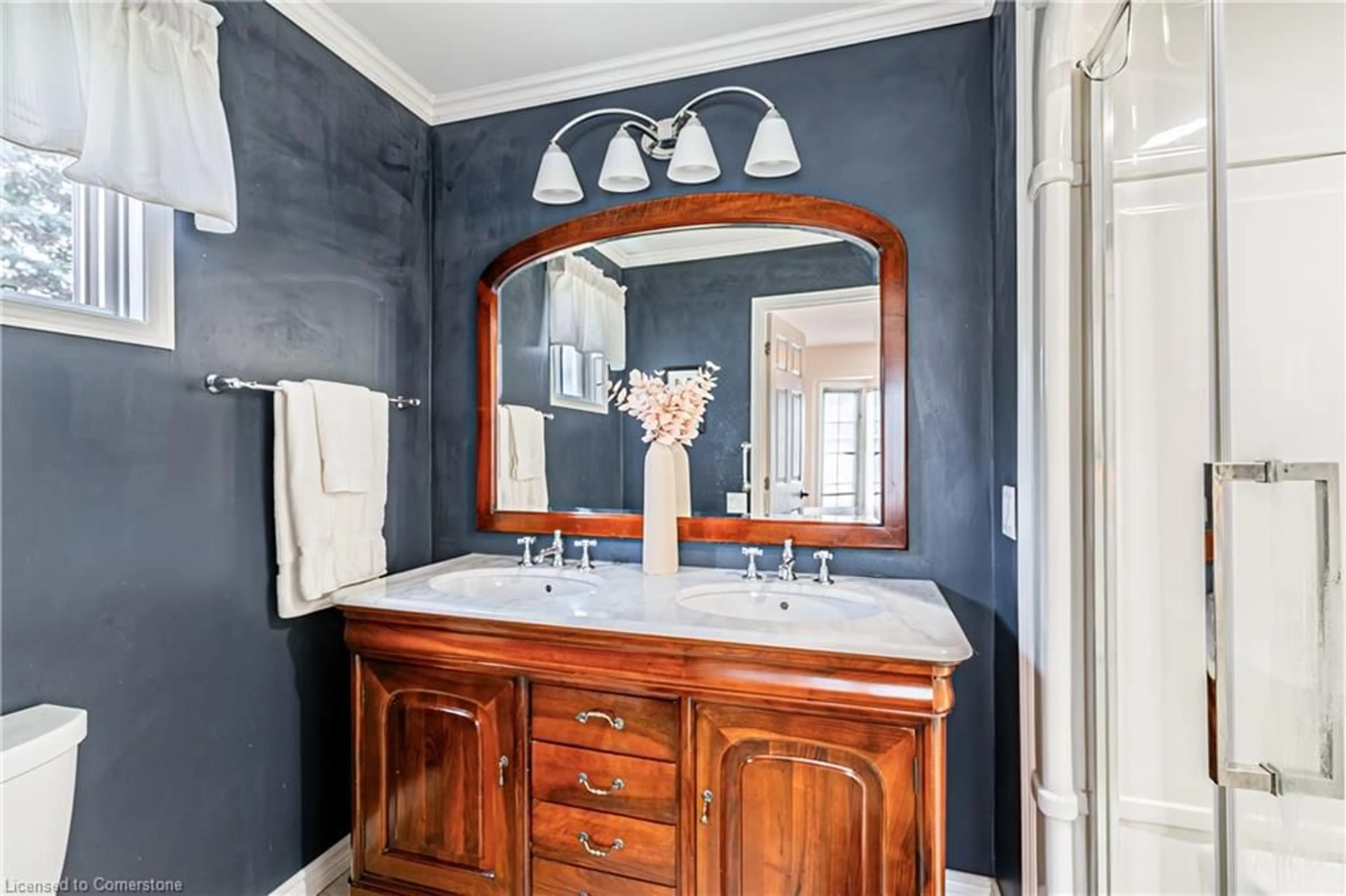 Standard bathroom, ceramic/tile floor for 222 Silverbirch Blvd #3, Mount Hope Ontario L0R 1W0