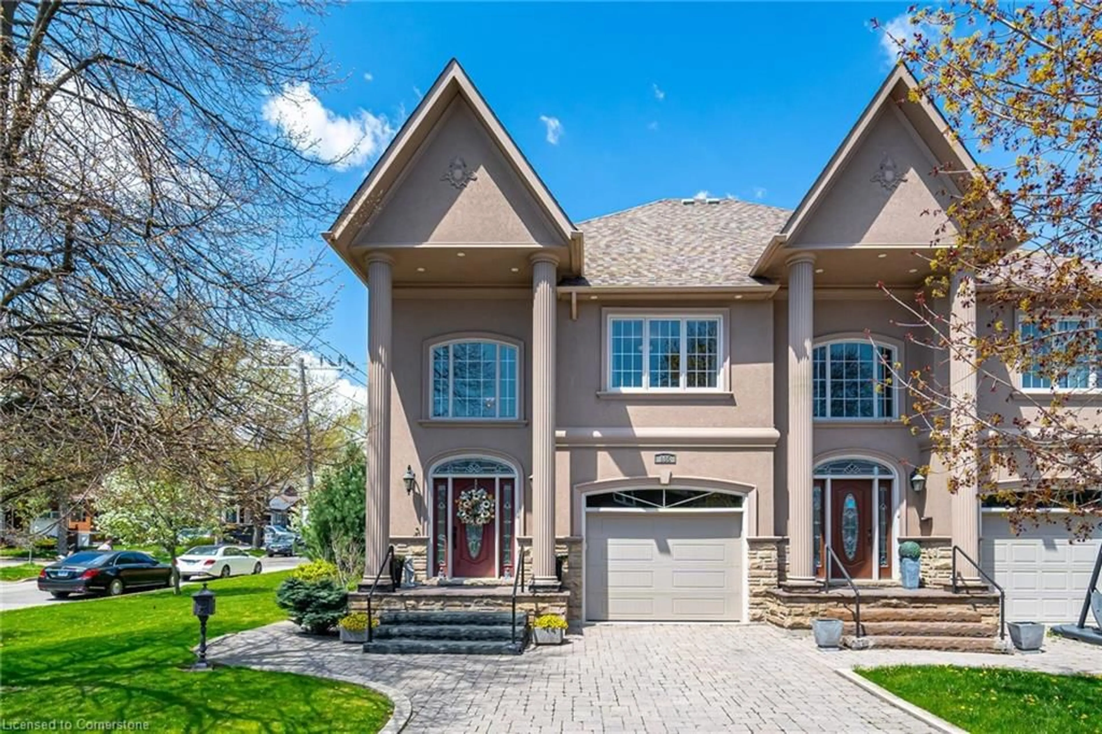Home with brick exterior material, street for 865 Eighth St, Mississauga Ontario L5E 1R3