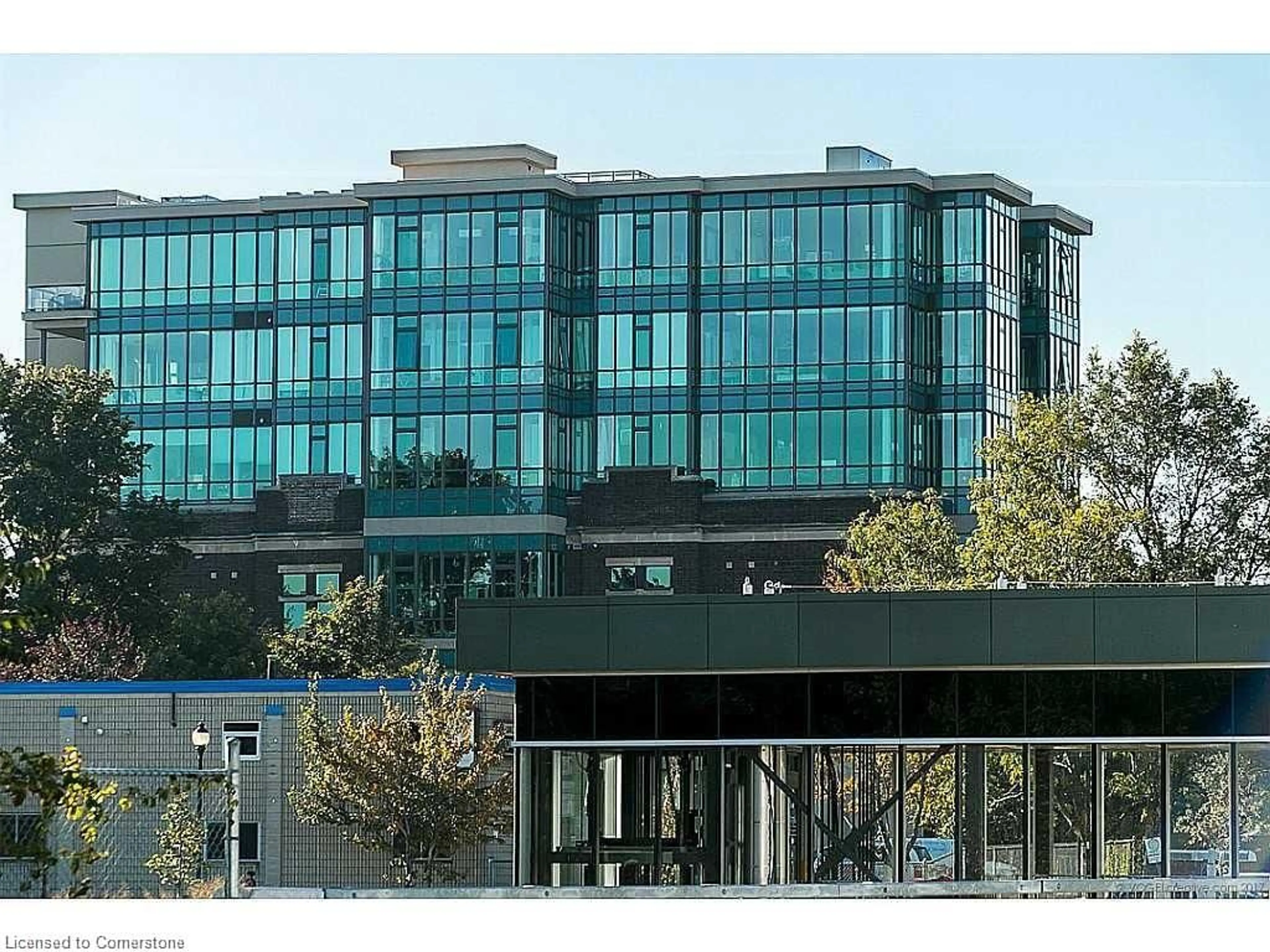 Indoor foyer for 50 Murray St #201, Hamilton Ontario L8L 1B3