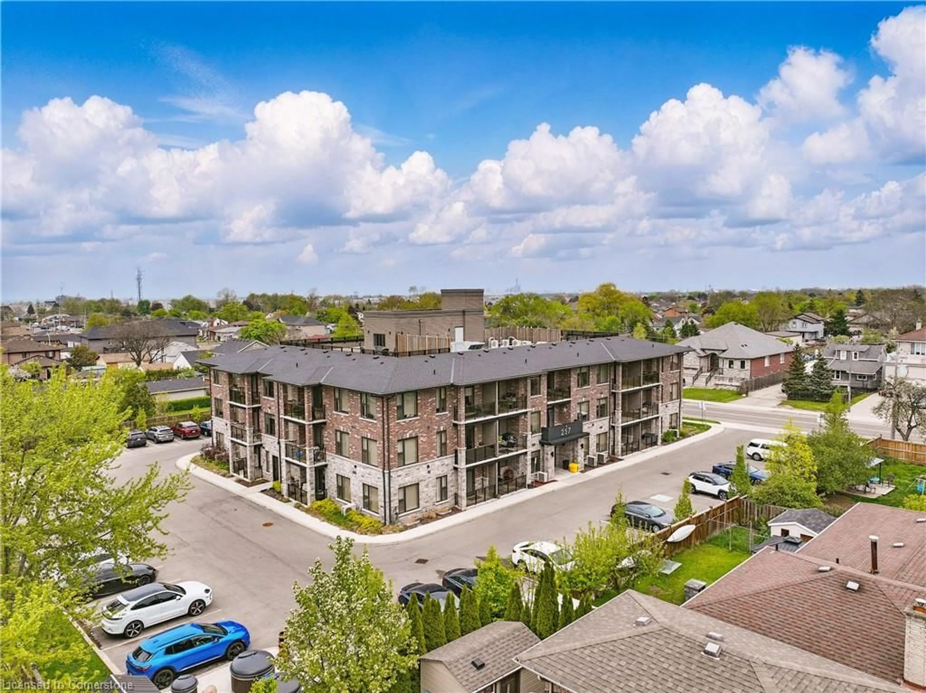 A pic from outside/outdoor area/front of a property/back of a property/a pic from drone, unknown for 257 Millen Rd #305, Stoney Creek Ontario L8E 2H1