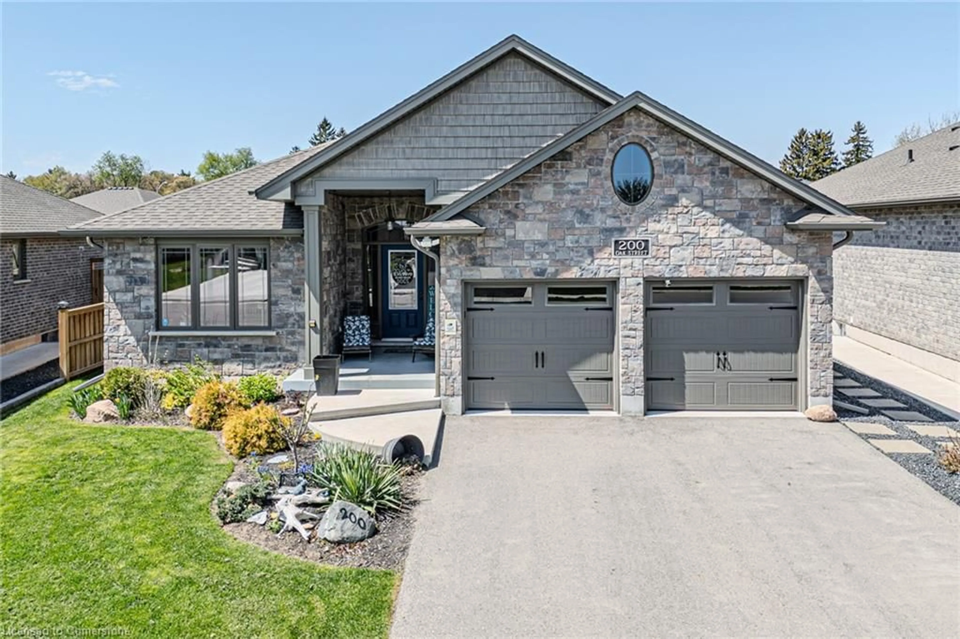 Home with brick exterior material, street for 200 Oak St, Simcoe Ontario N3Y 0B5