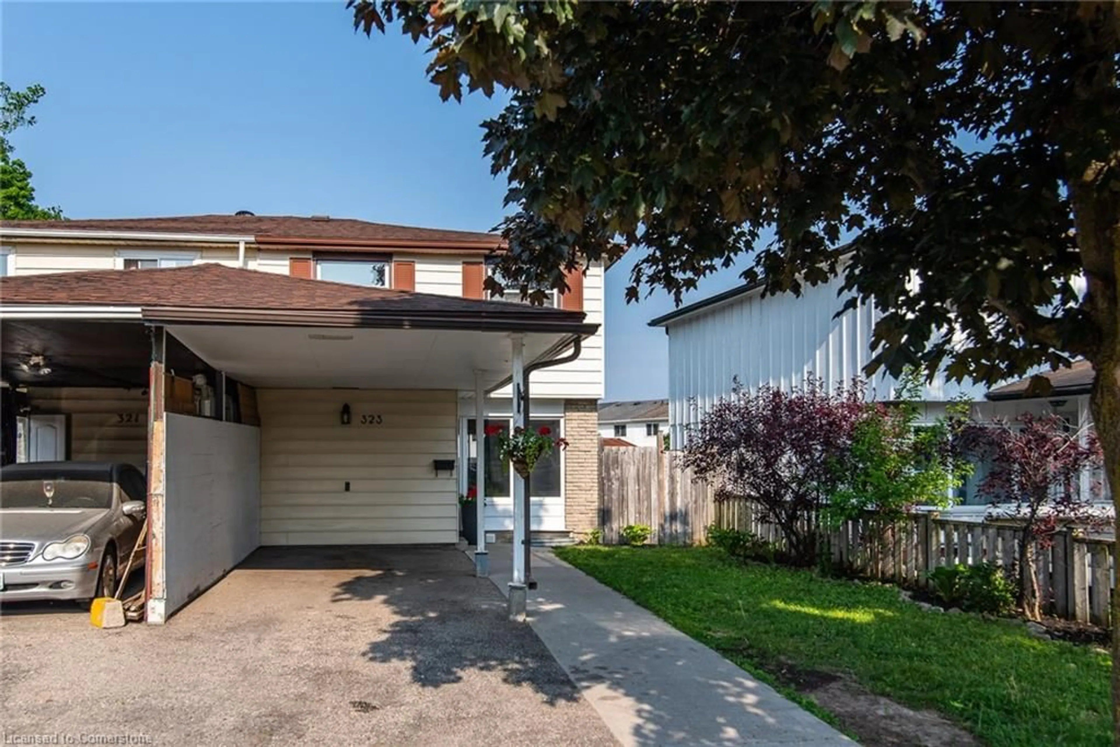 Unknown for 323 Preston Pky, Cambridge Ontario N3H 4Z4