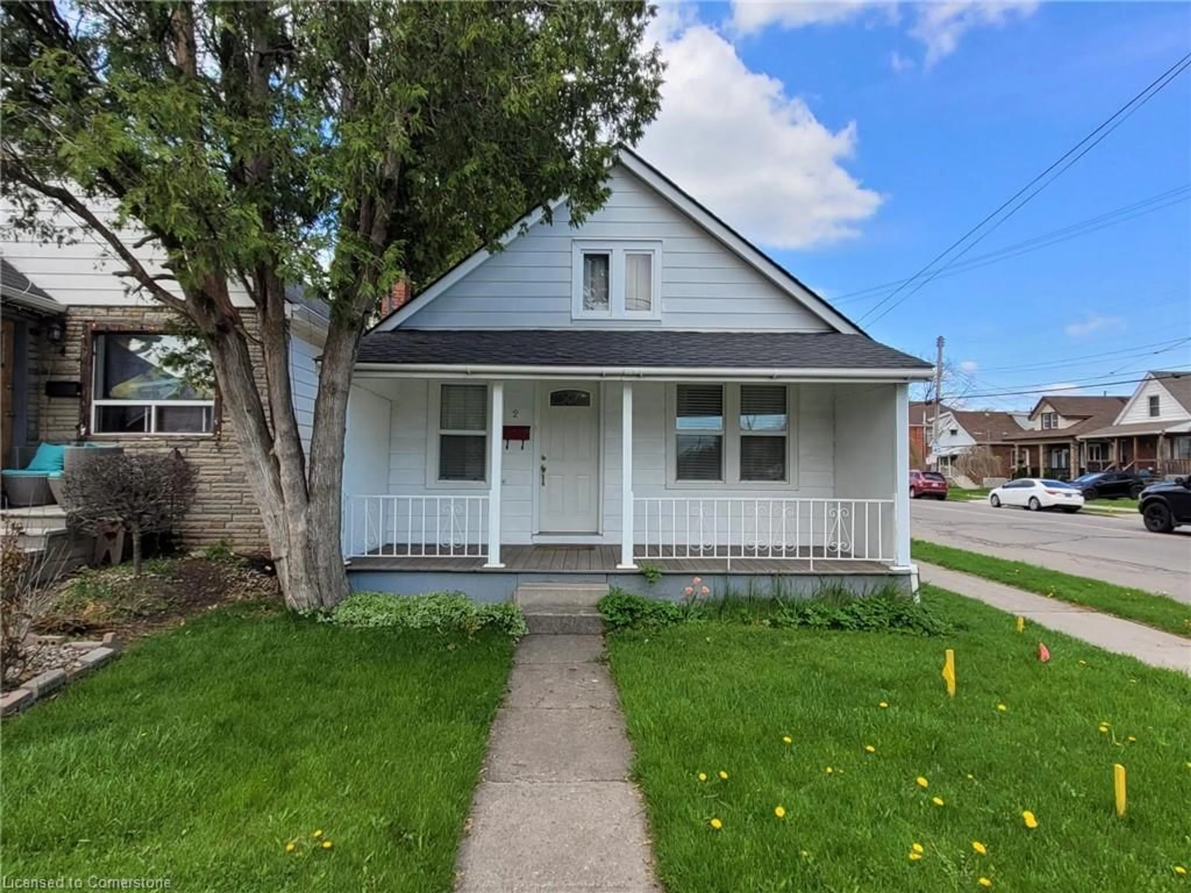 Home with vinyl exterior material, street for 2 Craigroyston Rd, Hamilton Ontario L8H 1A3