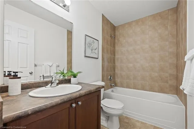 Additional property image - 155 Highland Cres Unit 8