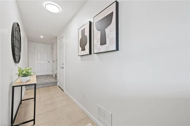 Additional property image - 155 Highland Cres Unit 8
