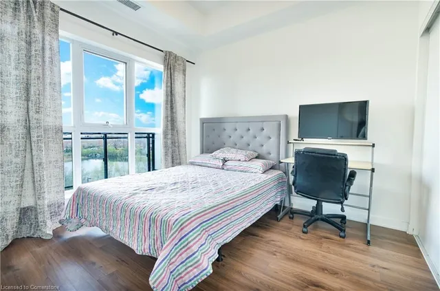 Additional property image - 405 Dundas St