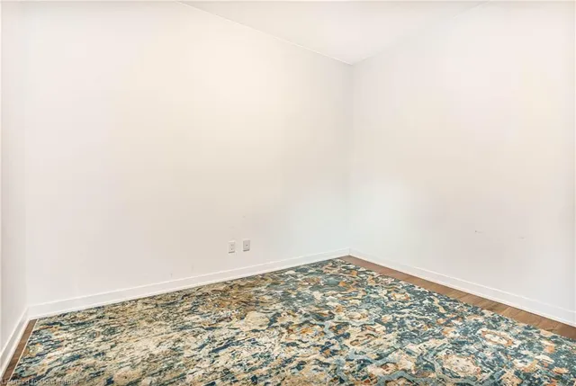 Additional property image - 405 Dundas St