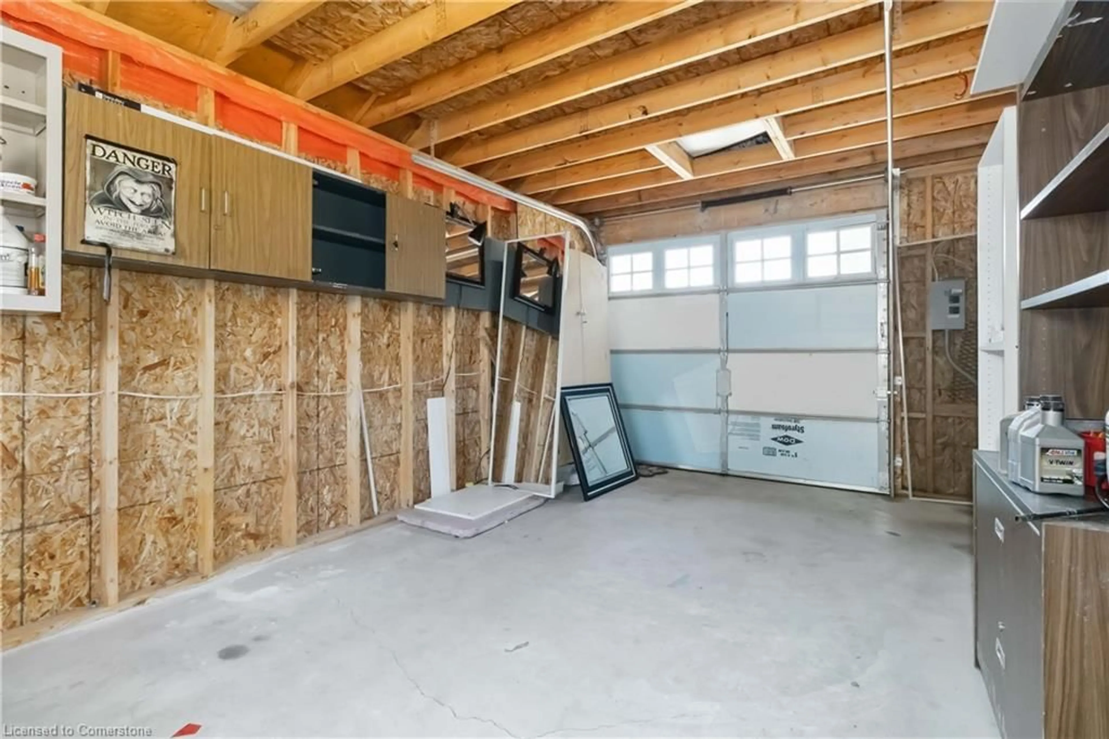 Indoor garage for 24 Melville Lane Lane, Selkirk Ontario N0A 1P0