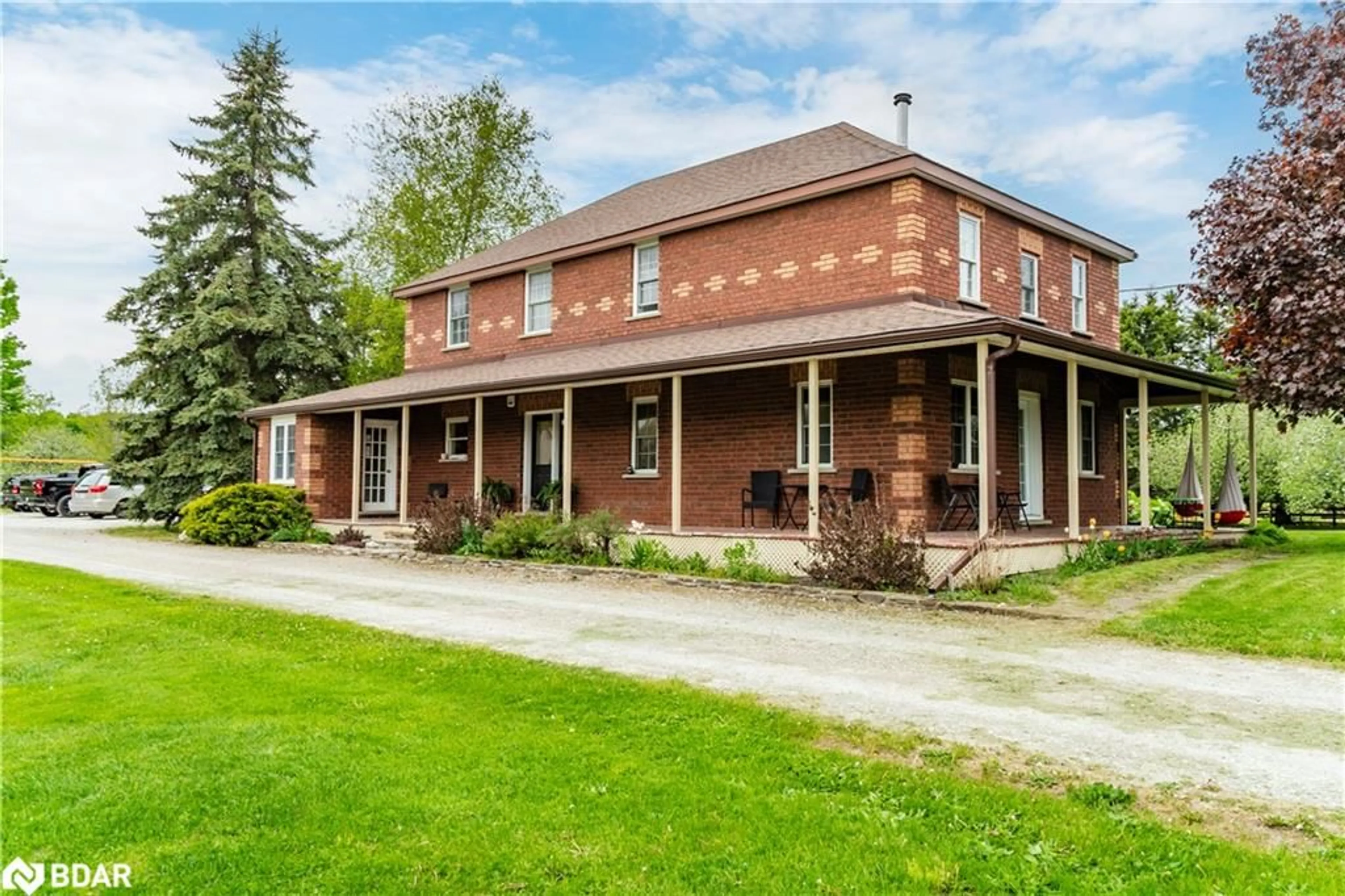 Home with brick exterior material, building for 936488 Dufferin County Road 18 Rd, Mulmur Ontario L9V 0L5