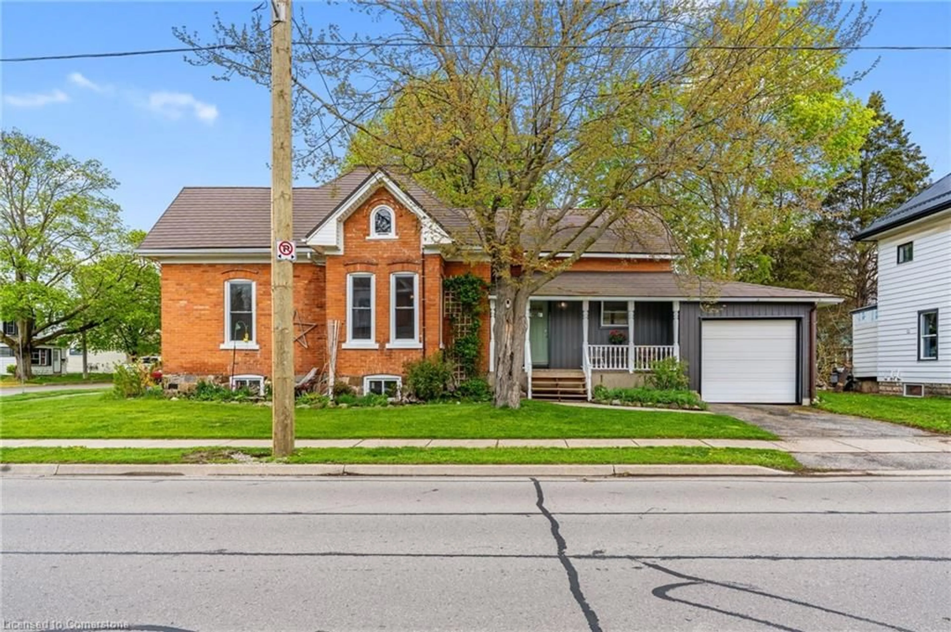 Home with brick exterior material, street for 147 Talbot St, Simcoe Ontario N3Y 2Z5