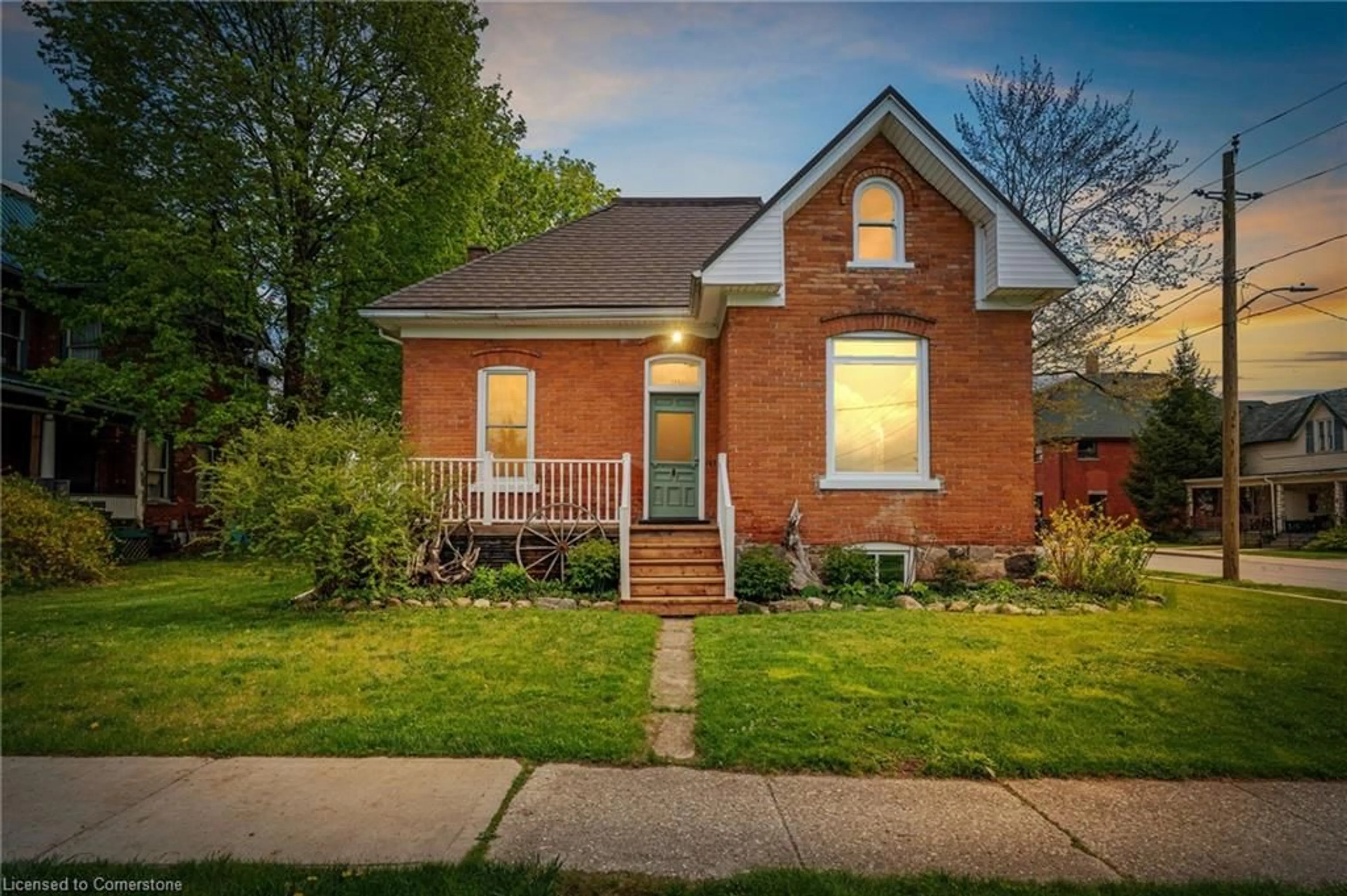 Home with brick exterior material, street for 147 Talbot St, Simcoe Ontario N3Y 2Z5