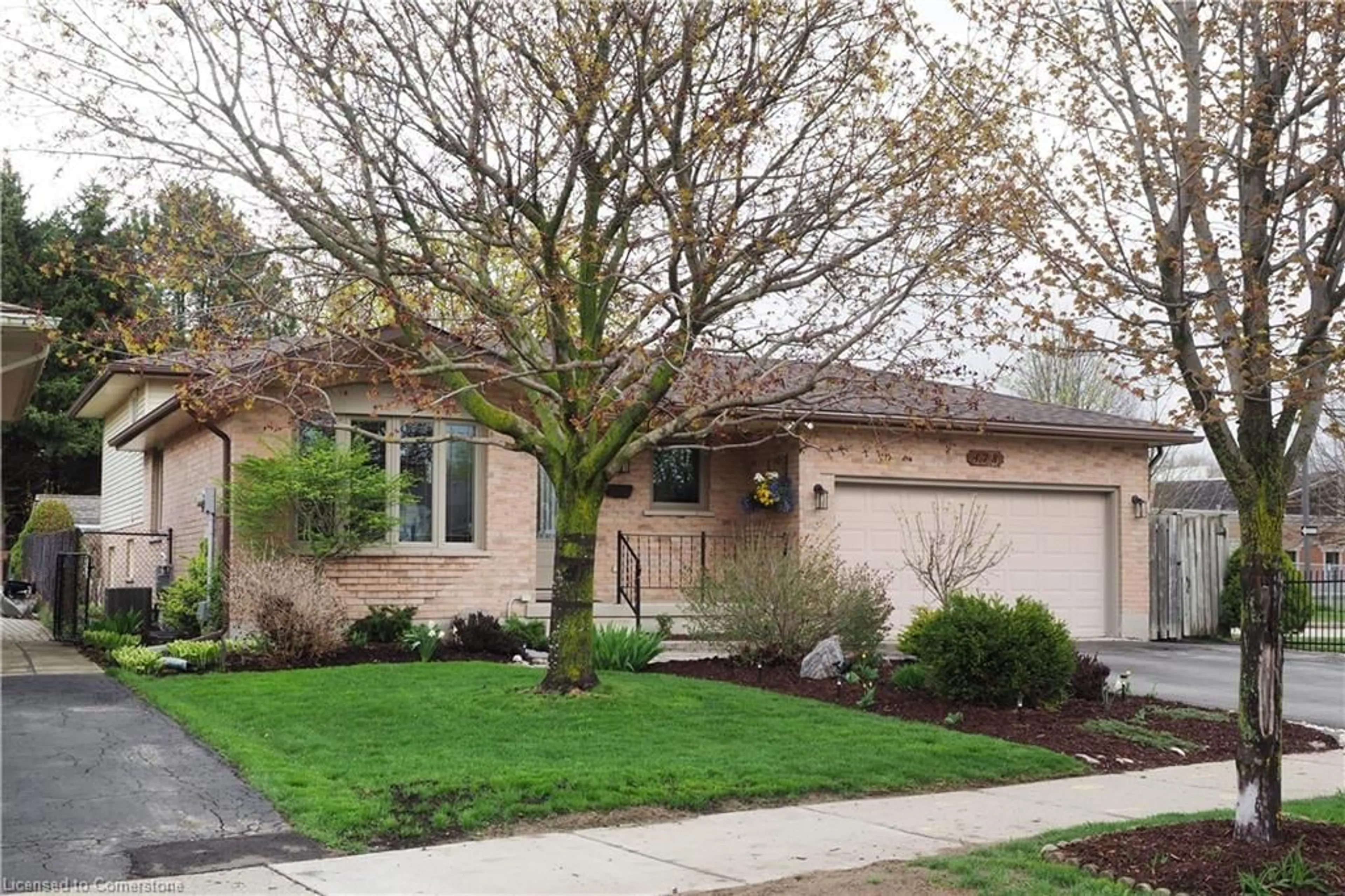 Home with brick exterior material, street for 478 Northlake Dr, Waterloo Ontario N2V 2A4