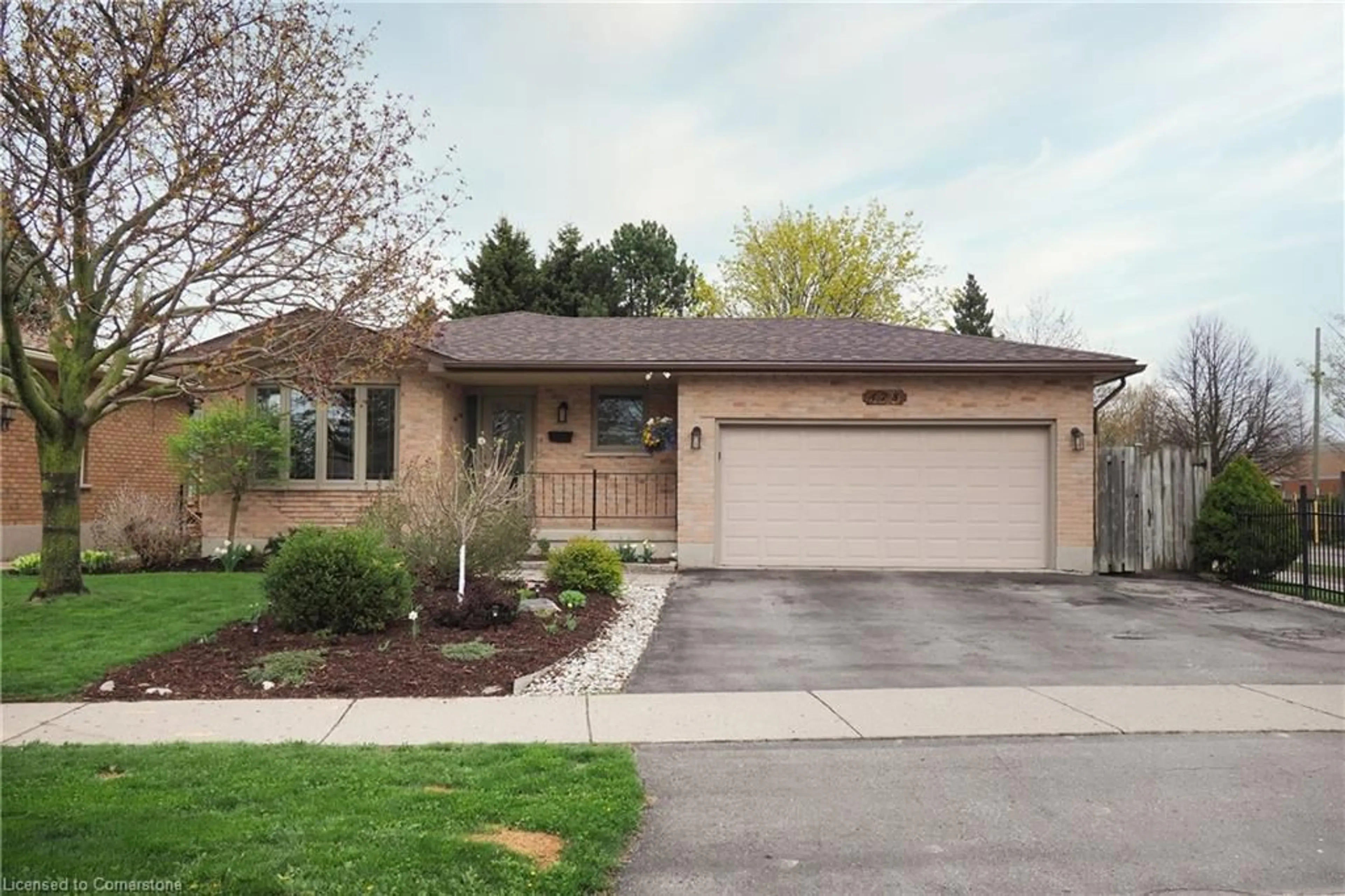 Home with brick exterior material, street for 478 Northlake Dr, Waterloo Ontario N2V 2A4