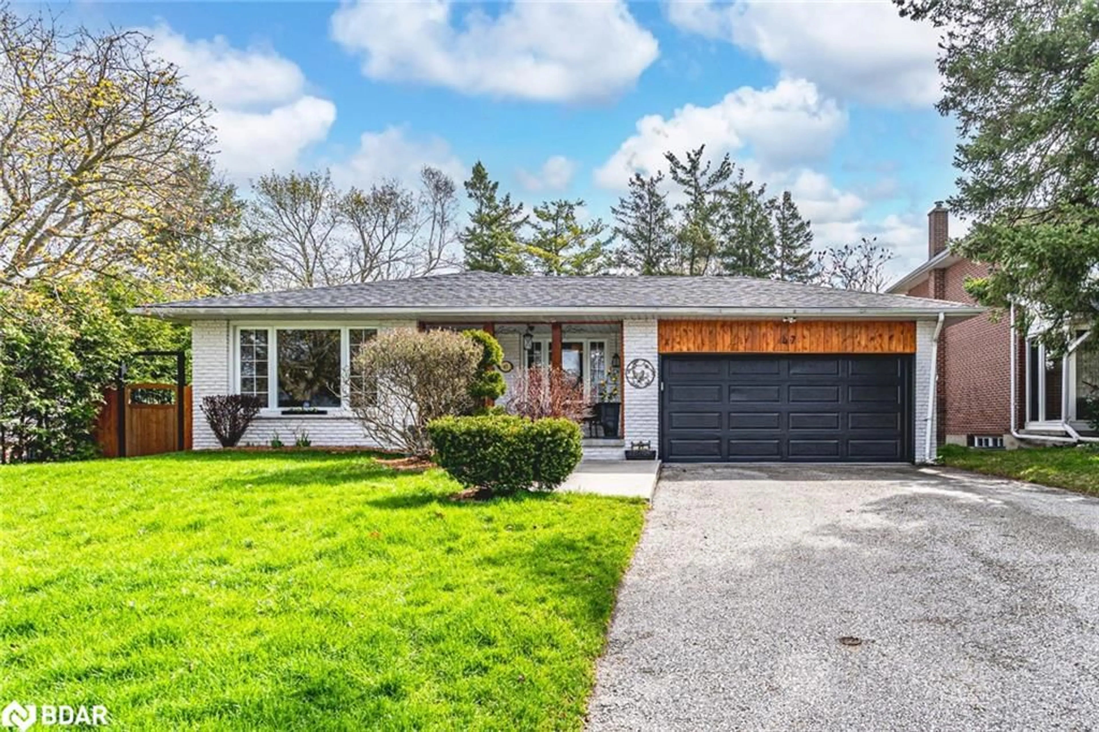 Home with brick exterior material, street for 47 Marshall St, Barrie Ontario L4N 3S6